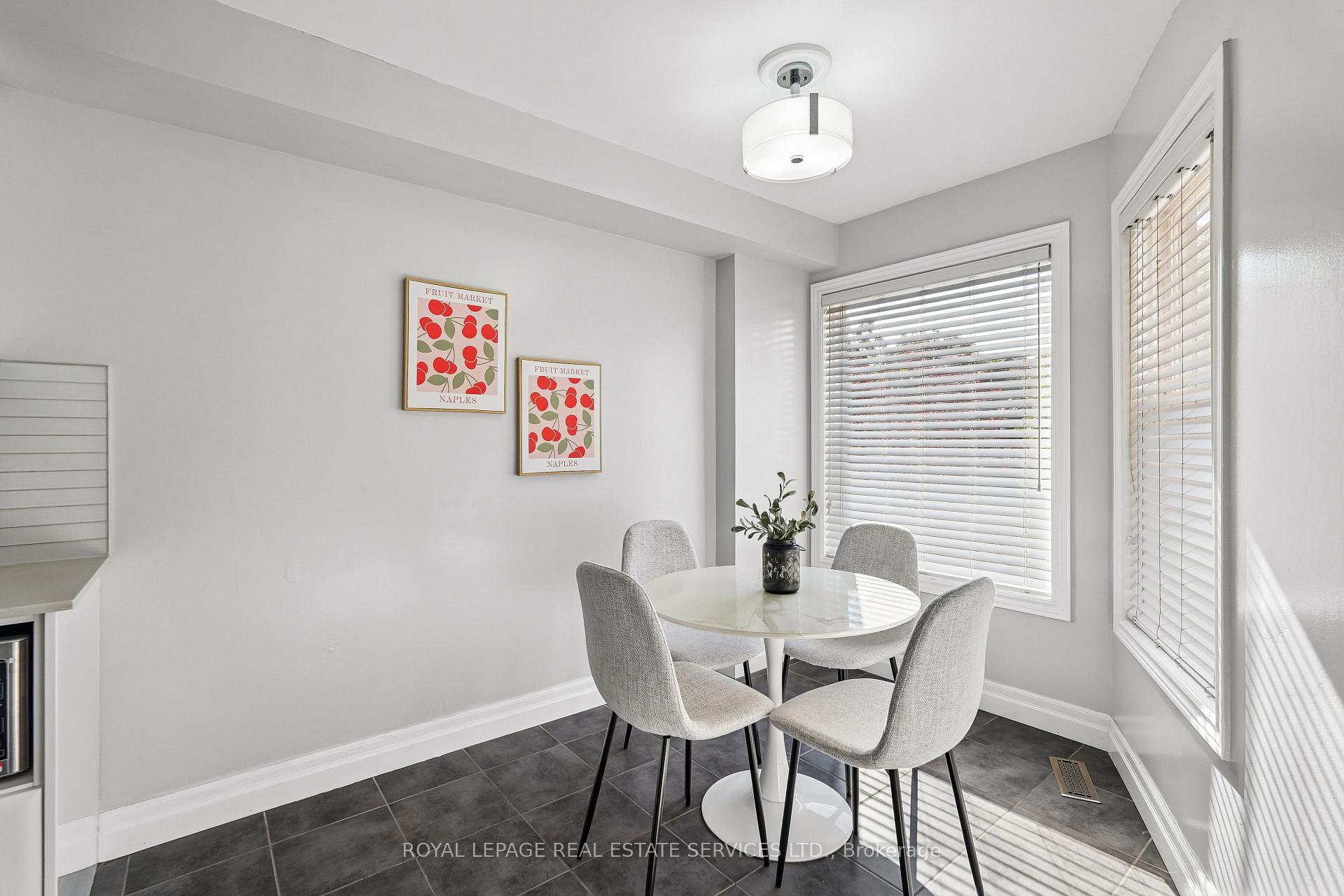 Photo 15 of 1142 Springbrook Crescent, Oakville, Glen Abbey — HOMEH