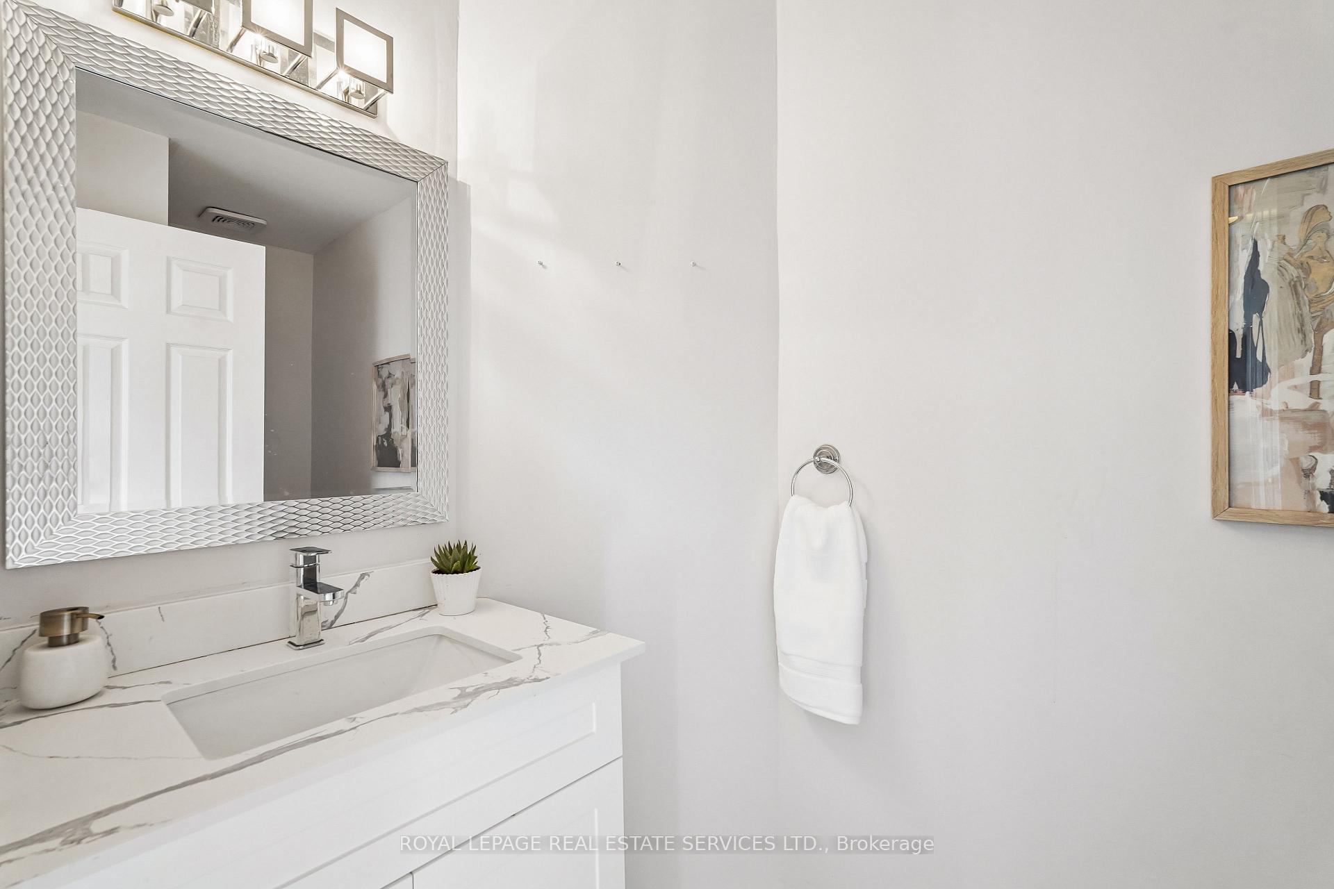Photo 17 of 1142 Springbrook Crescent, Oakville, Glen Abbey — HOMEH