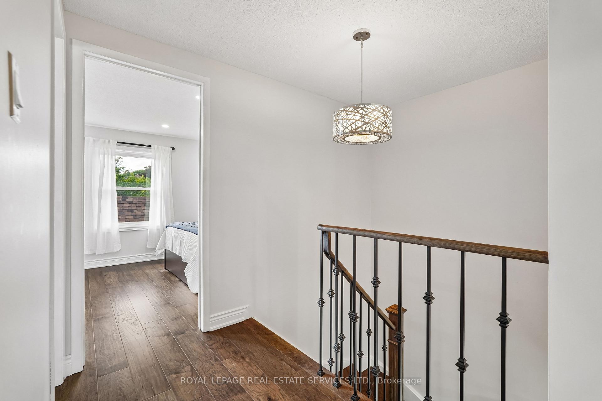 Photo 18 of 1142 Springbrook Crescent, Oakville, Glen Abbey — HOMEH