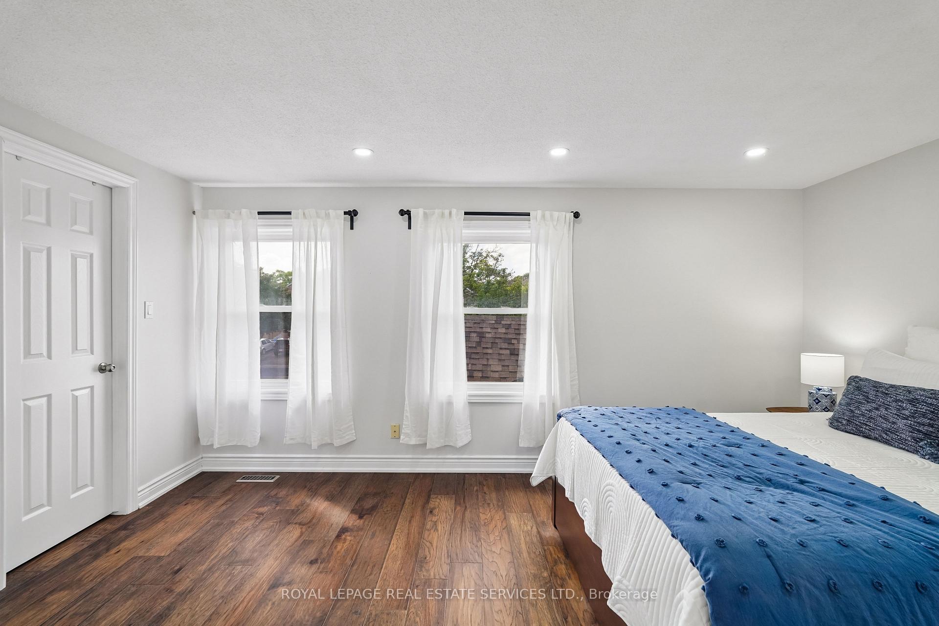 Photo 19 of 1142 Springbrook Crescent, Oakville, Glen Abbey — HOMEH