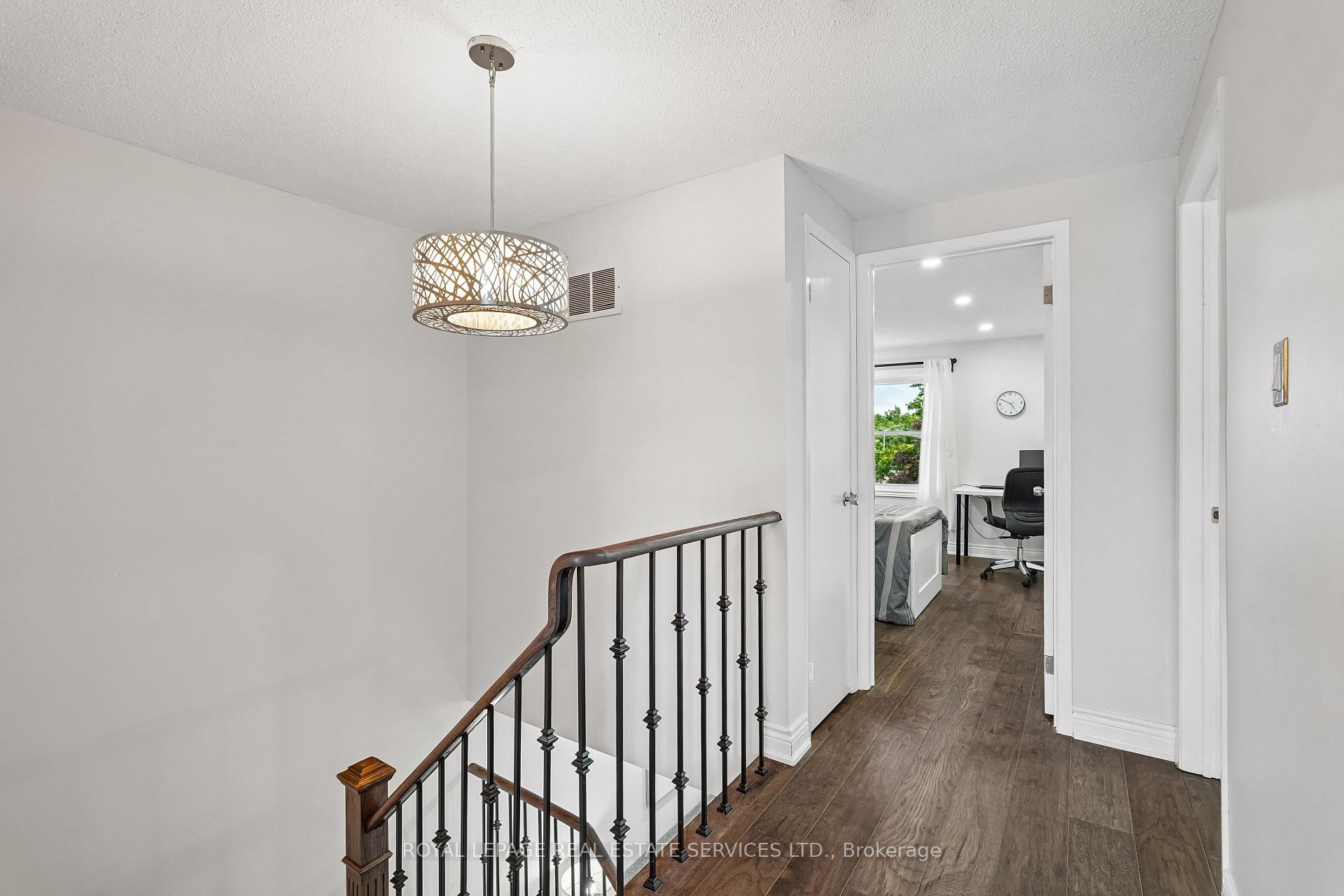 Photo 23 of 1142 Springbrook Crescent, Oakville, Glen Abbey — HOMEH