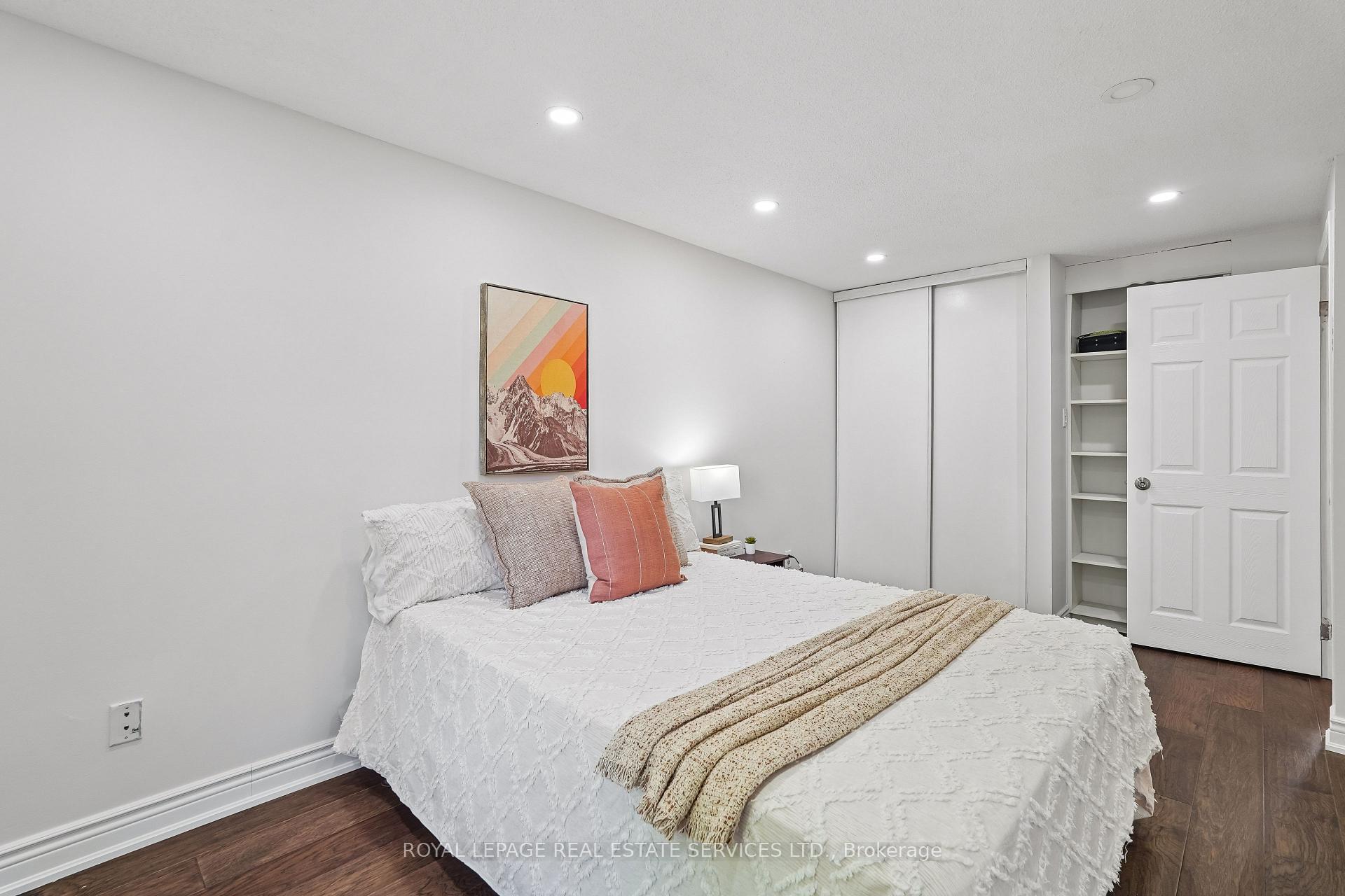 Photo 27 of 1142 Springbrook Crescent, Oakville, Glen Abbey — HOMEH