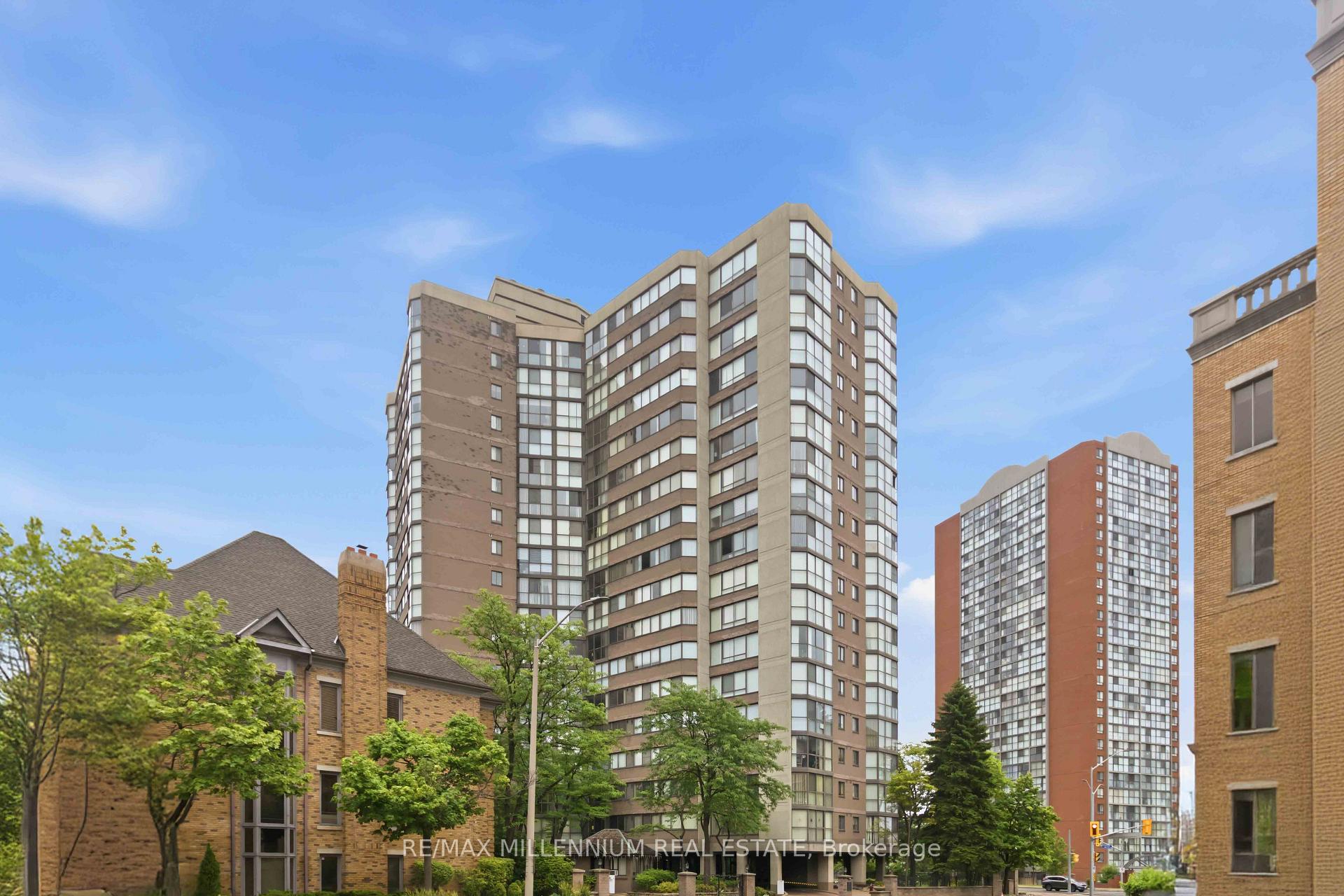 Photo 1 of Unit PH7, 4235 Sherwoodtowne Boulevard, Mississauga, City Centre — HOMEH