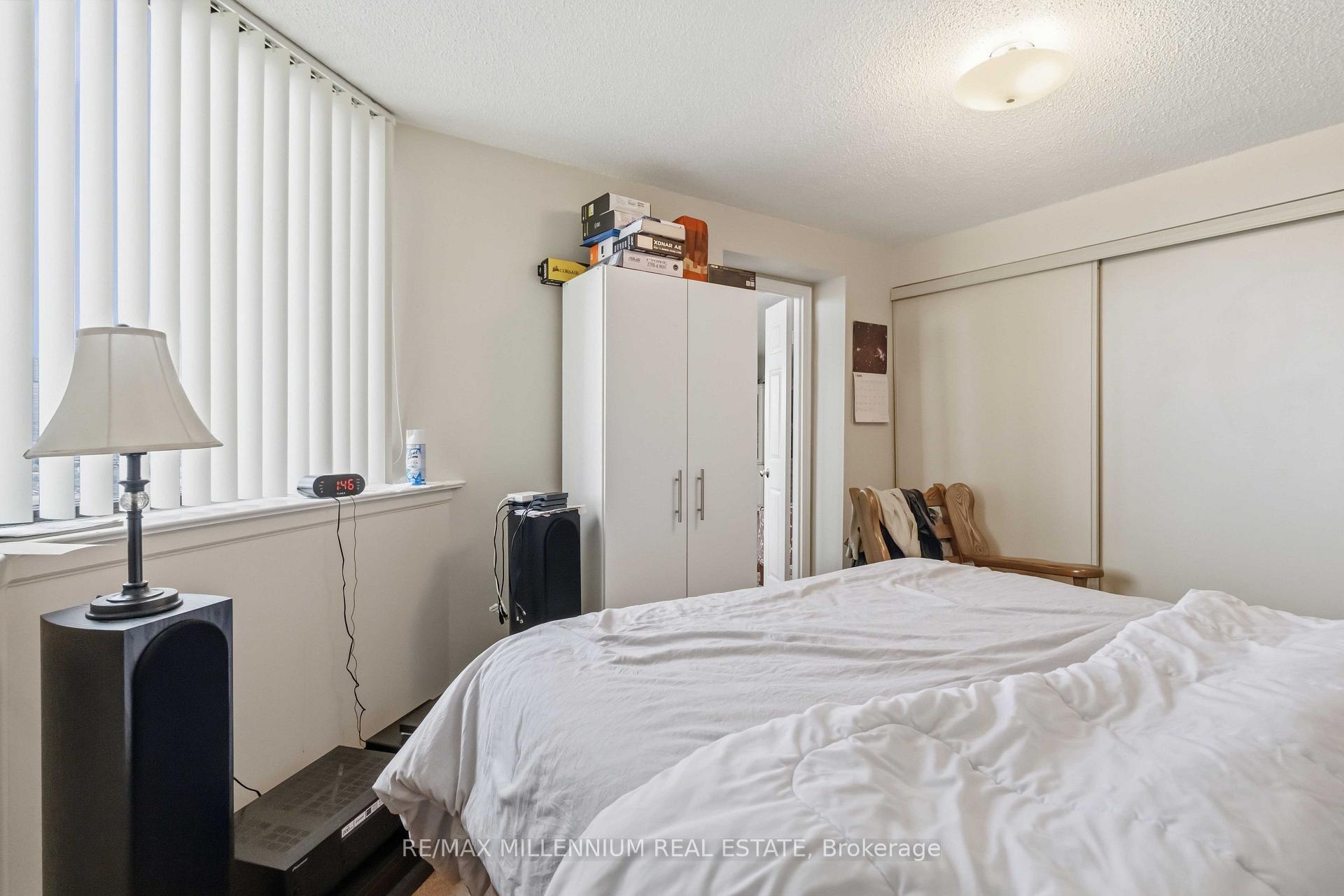 Photo 28 of Unit PH7, 4235 Sherwoodtowne Boulevard, Mississauga, City Centre — HOMEH