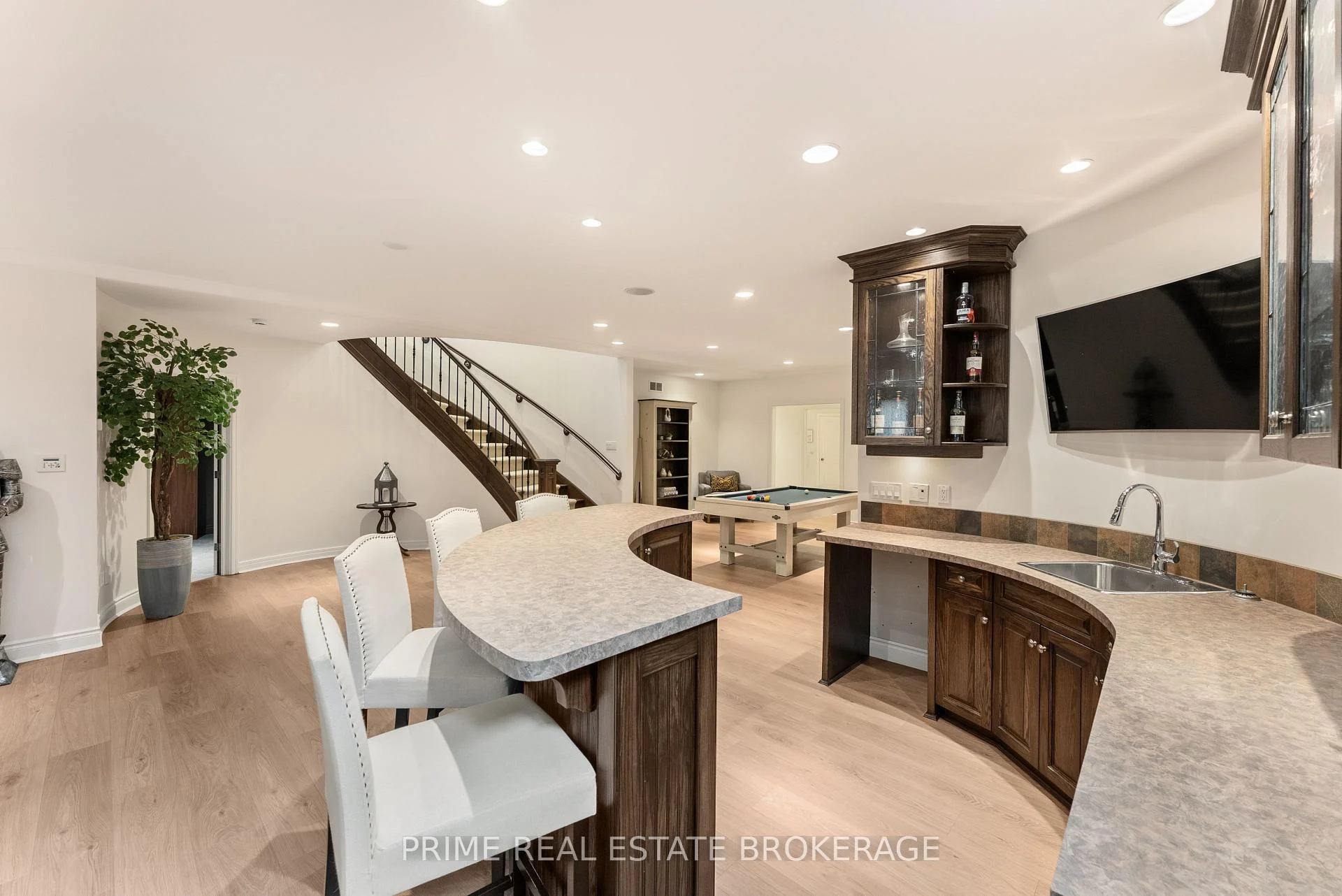 Photo 73 of Unit 23, 145 Base Line Road, London, South G — HOMEH