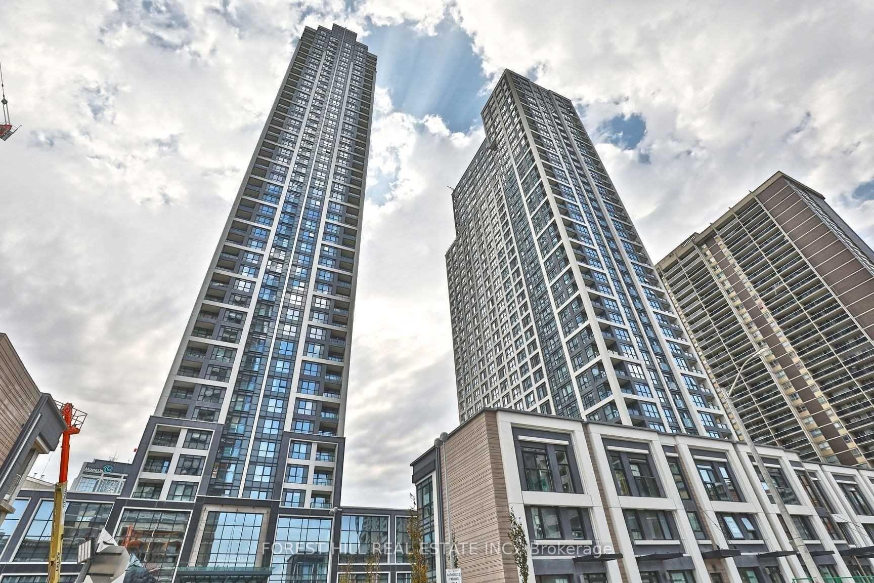 Front of Unit 3904, 7 Mabelle Avenue