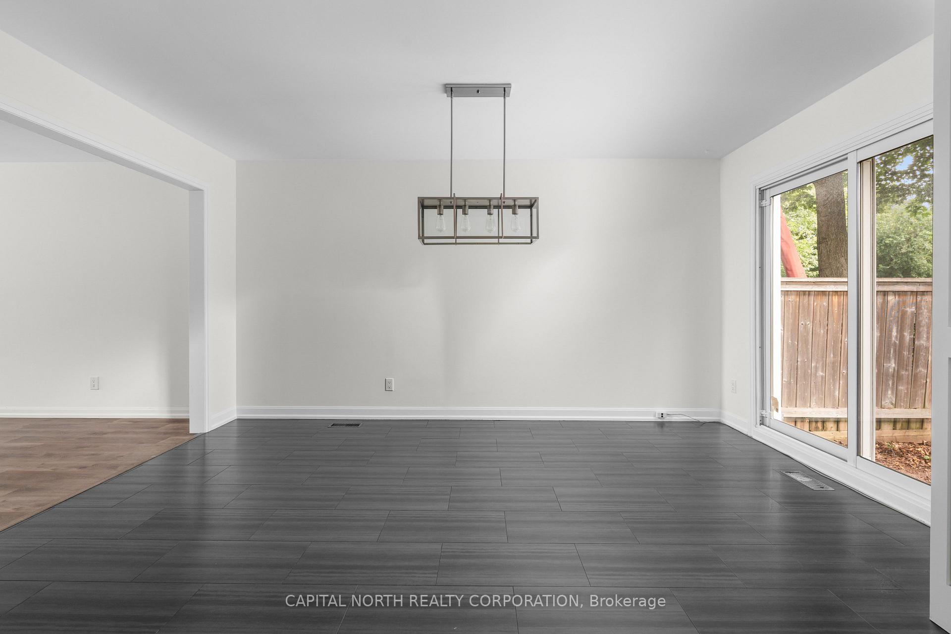 Photo 9 of 2396 Barcella Crescent, Mississauga, Sheridan — HOMEH