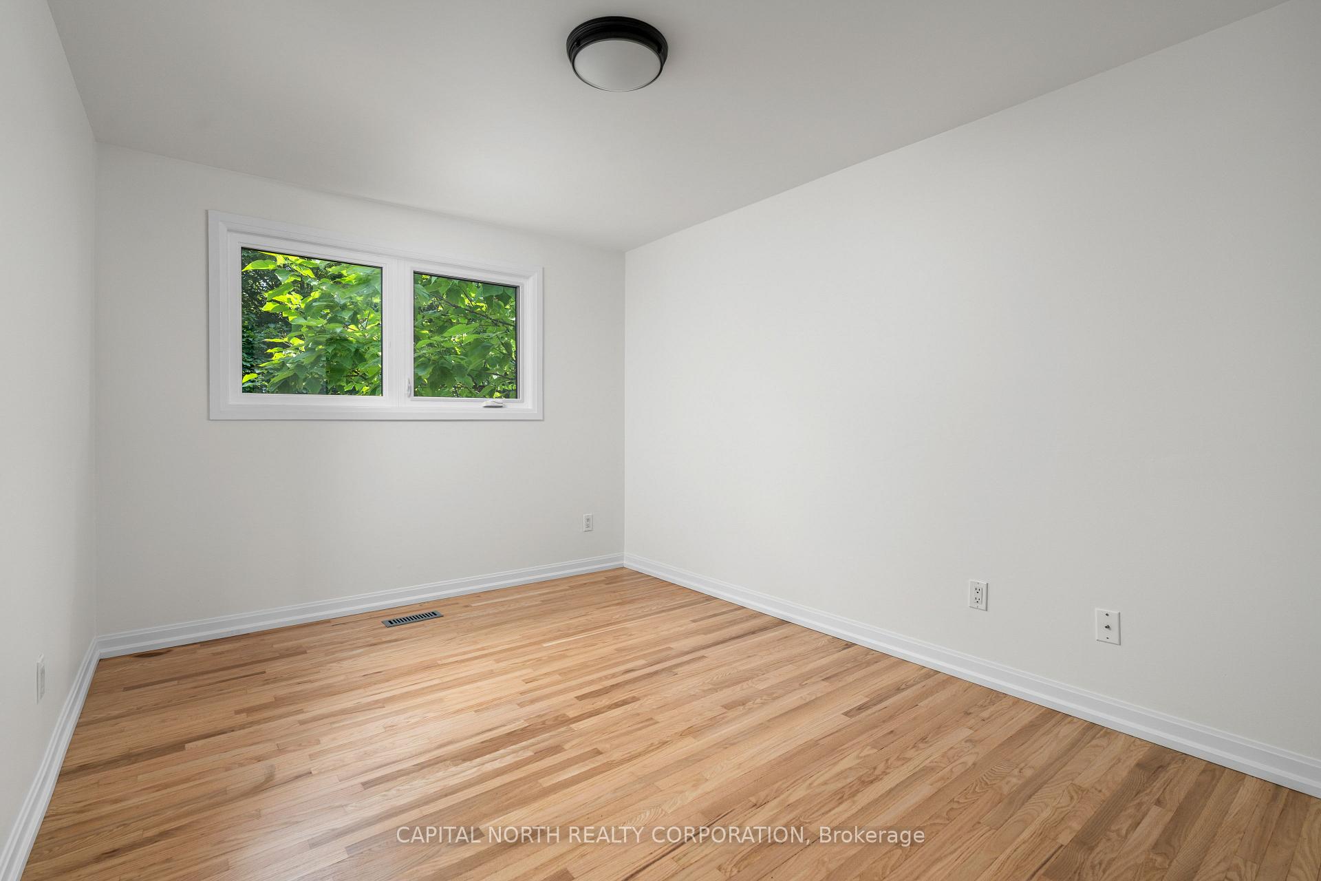 Photo 16 of 2396 Barcella Crescent, Mississauga, Sheridan — HOMEH