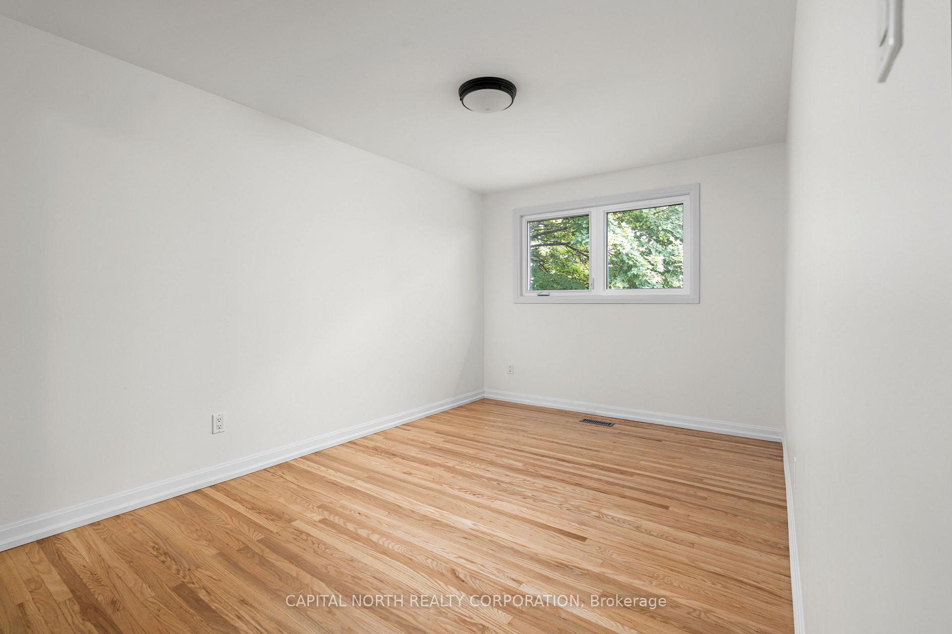 Photo 18 of 2396 Barcella Crescent, Mississauga, Sheridan — HOMEH