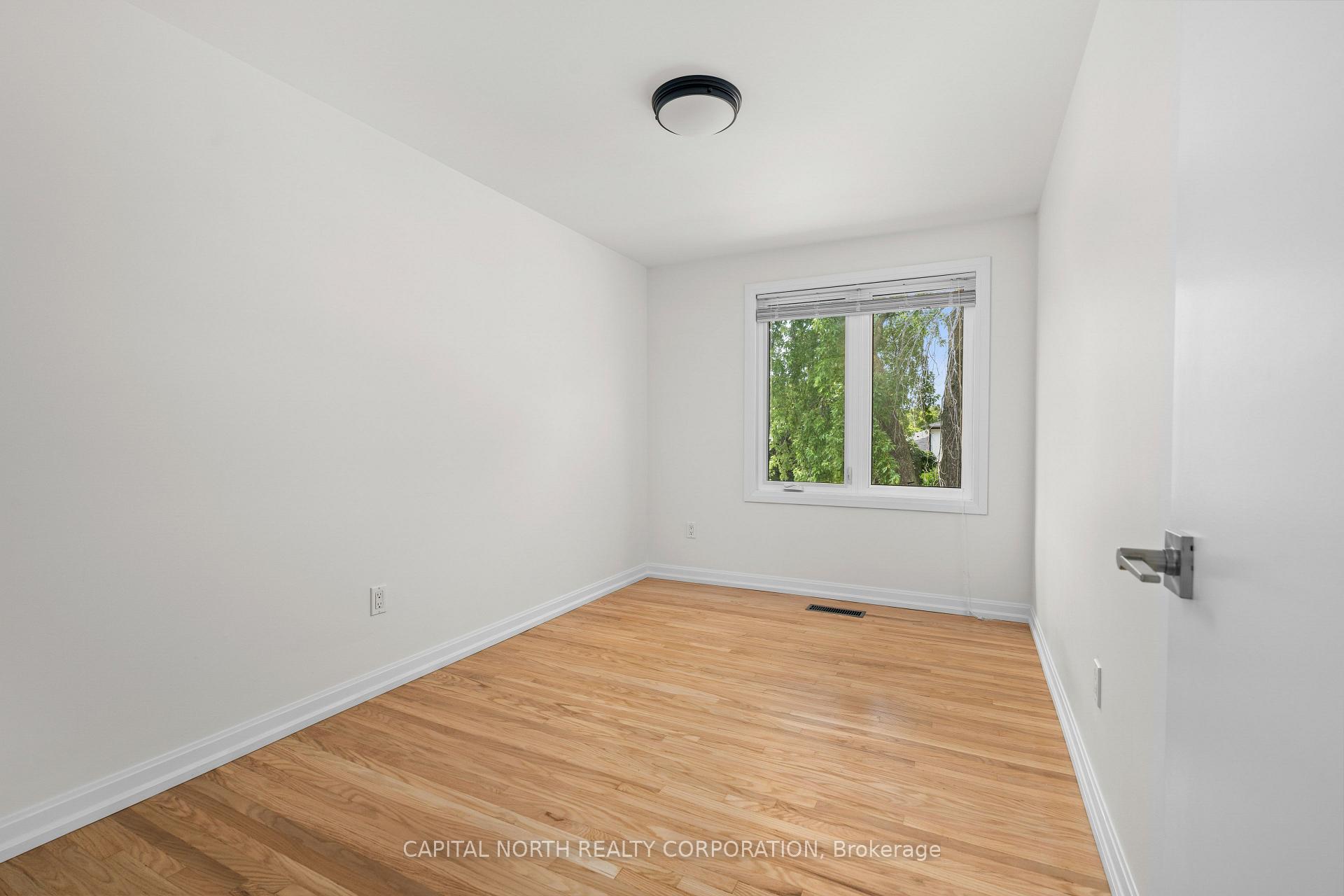 Photo 24 of 2396 Barcella Crescent, Mississauga, Sheridan — HOMEH