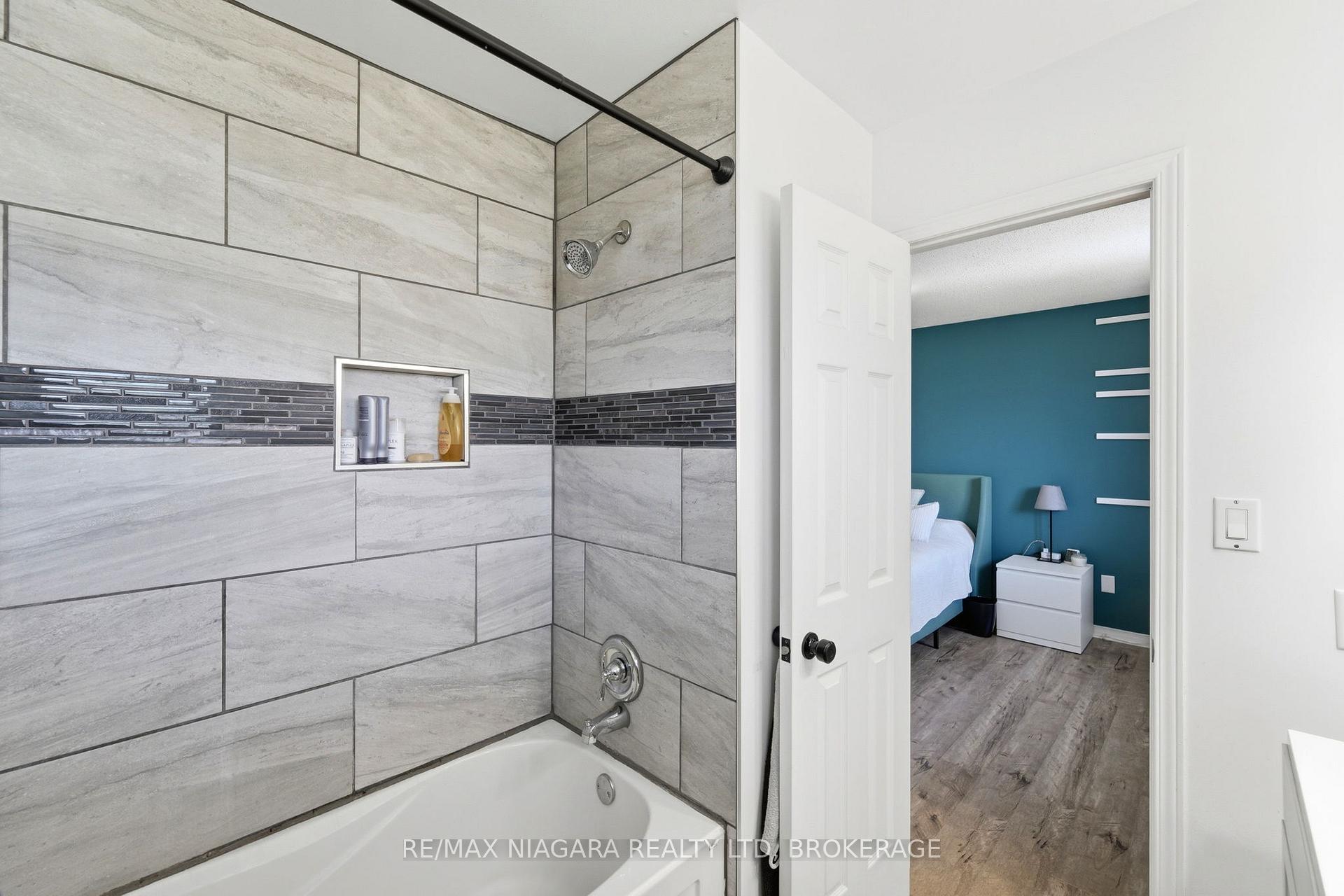 Photo 21 of 8009 Preakness Street, Niagara Falls, Ascot — HOMEH