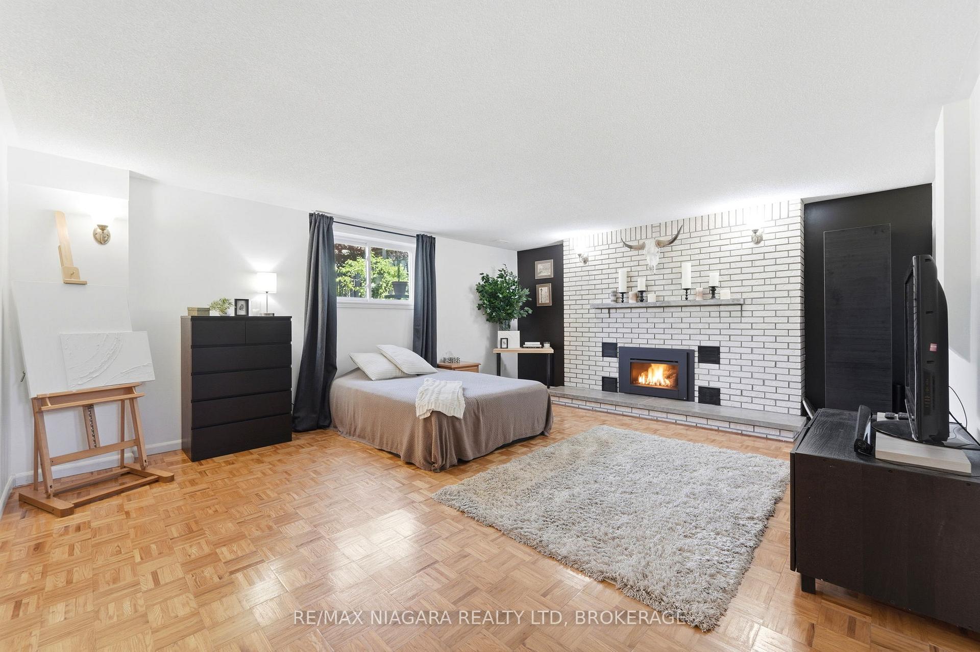 Photo 29 of 8009 Preakness Street, Niagara Falls, Ascot — HOMEH