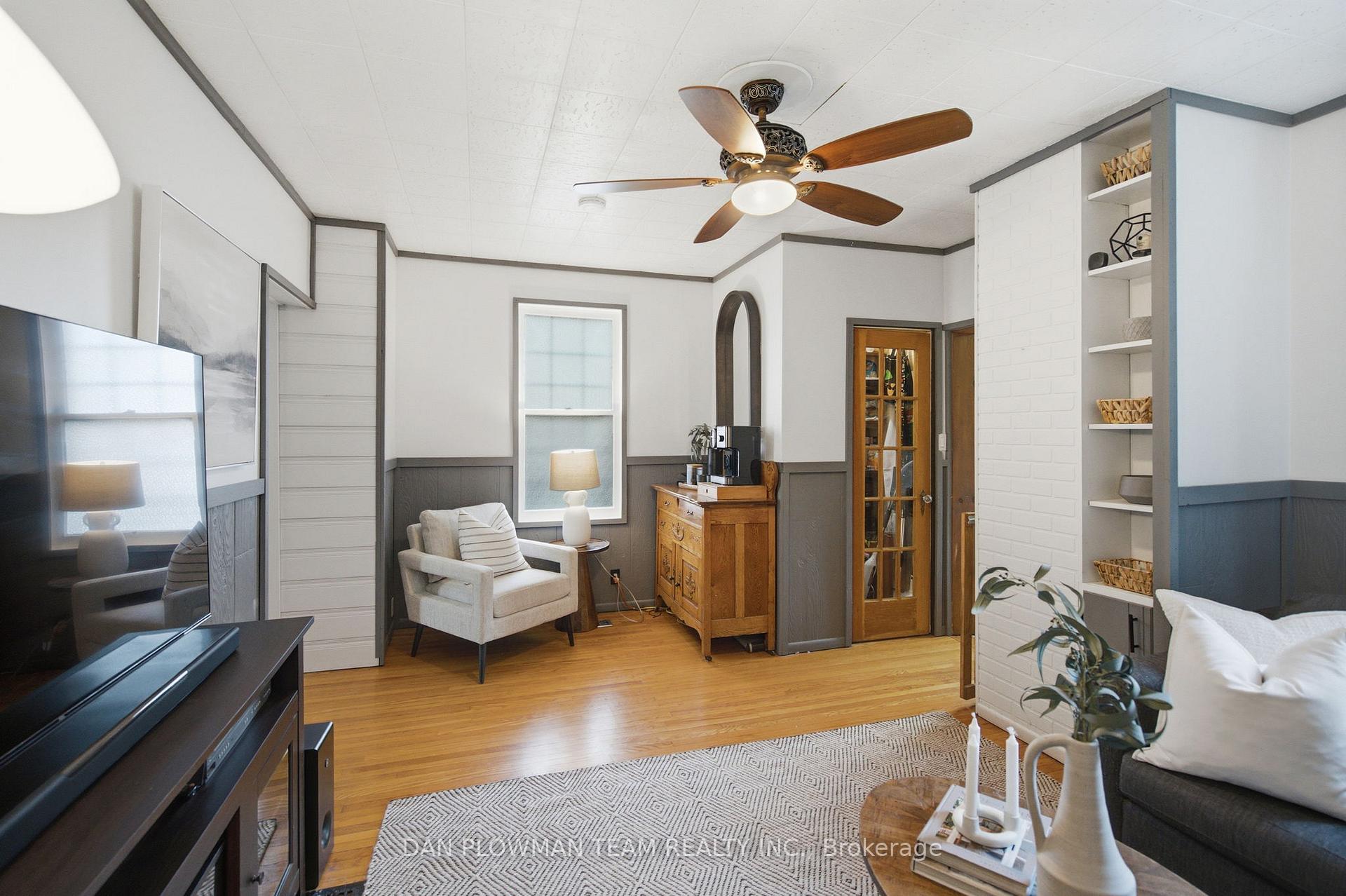 Photo 9 of 138 Tylor Crescent, Oshawa, Central — HOMEH