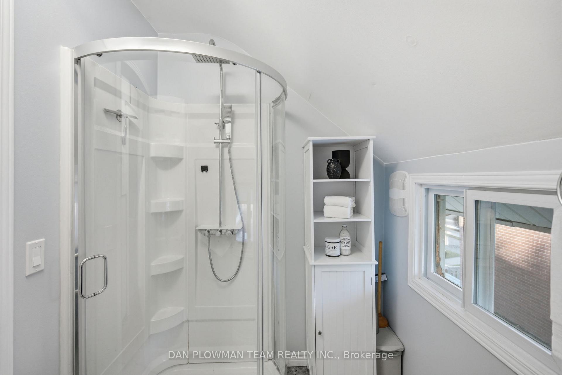 Photo 20 of 138 Tylor Crescent, Oshawa, Central — HOMEH