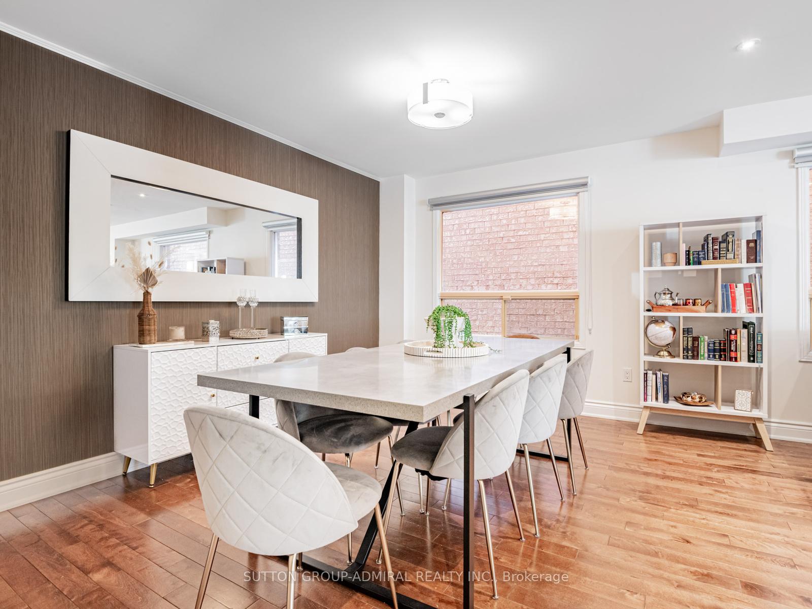 Photo 2 of 448 Conley Street, Vaughan, Lakeview Estates — HOMEH