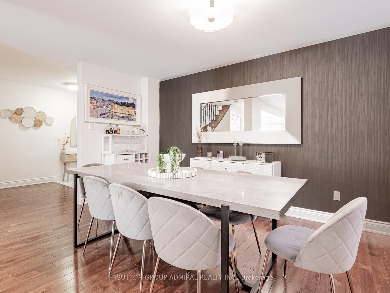 Photo 3 of 448 Conley Street, Vaughan, Lakeview Estates — HOMEH