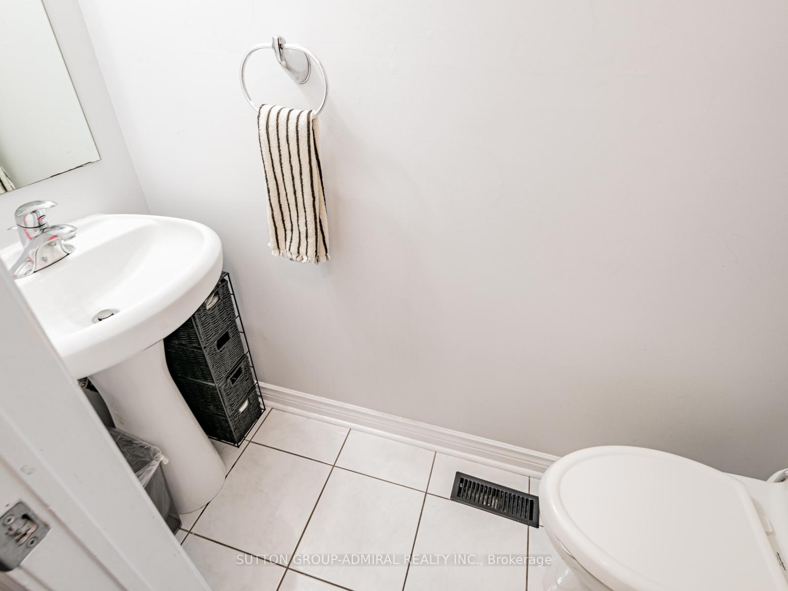 Photo 16 of 448 Conley Street, Vaughan, Lakeview Estates — HOMEH