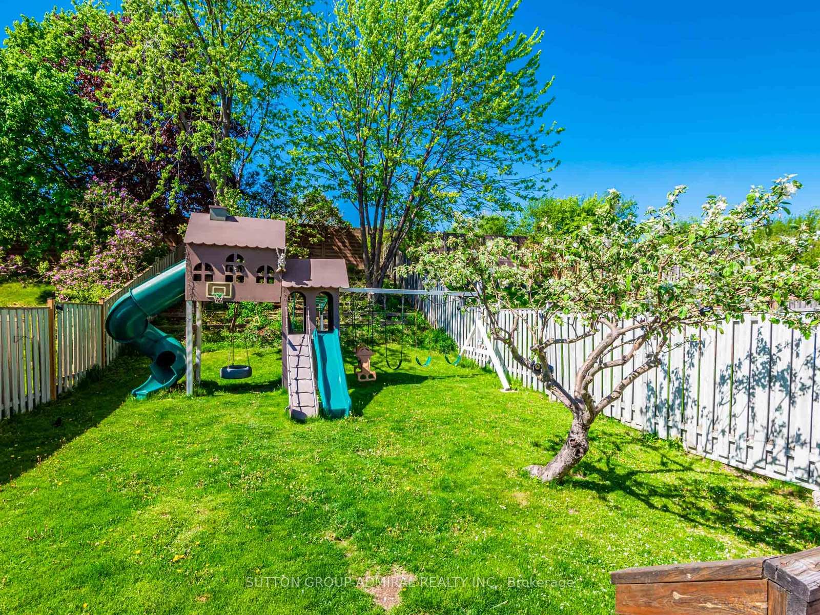Photo 28 of 448 Conley Street, Vaughan, Lakeview Estates — HOMEH