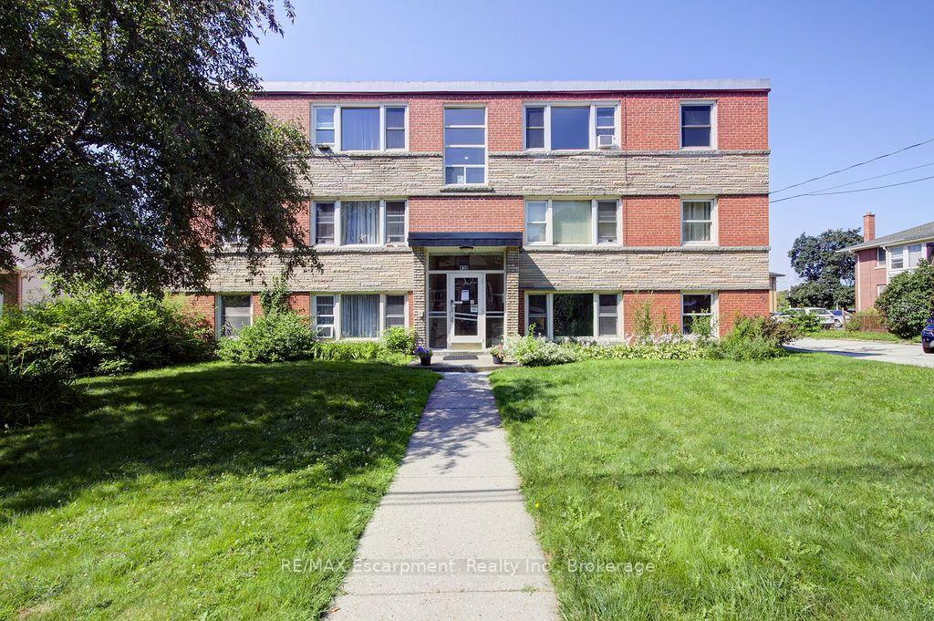Photo 2 of Unit 102, 830 Robinson Street, Burlington, Brant — HOMEH