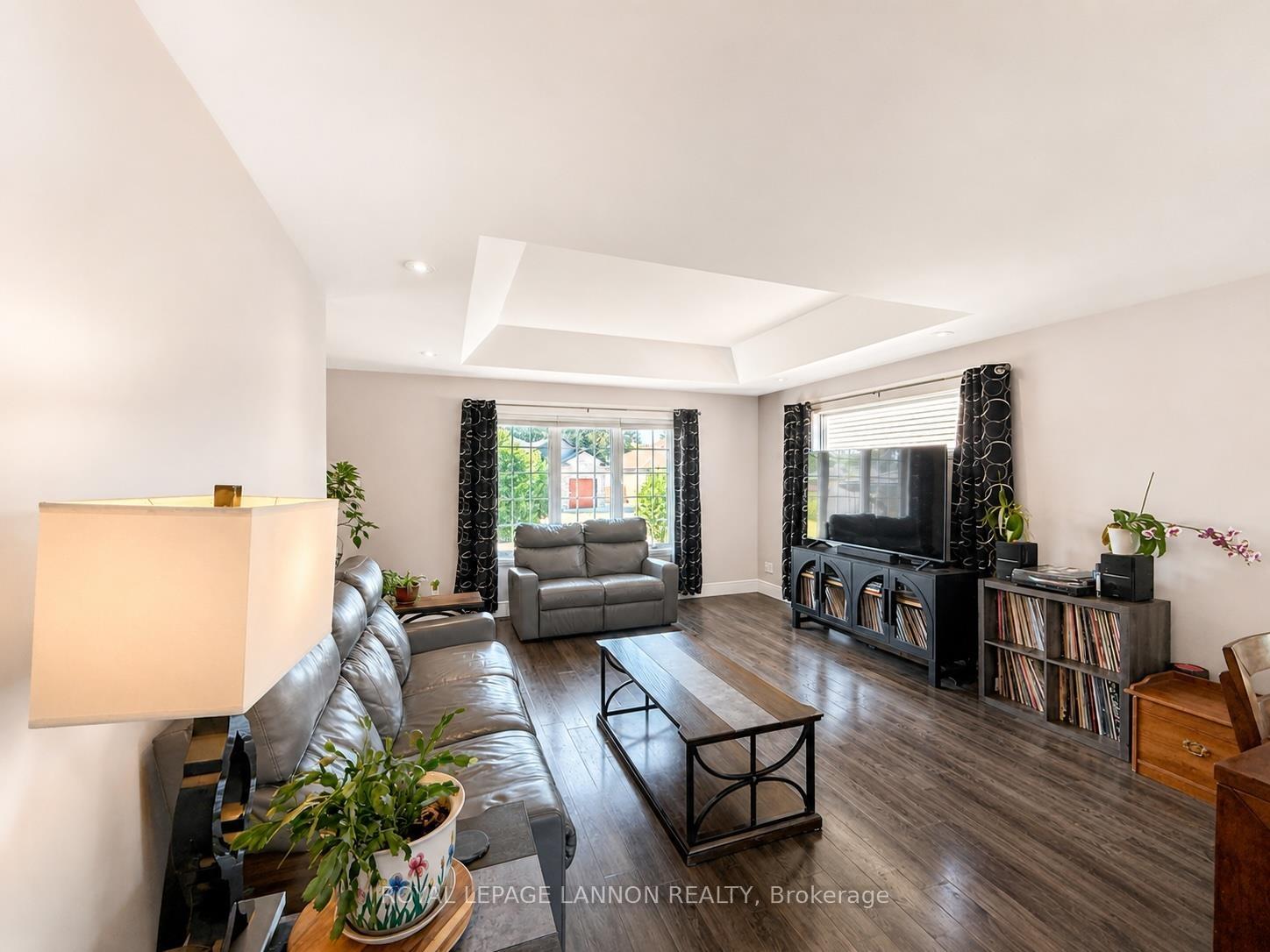 Photo 9 of 287 Cougar Crescent, Thunder Bay, Parkdale — HOMEH