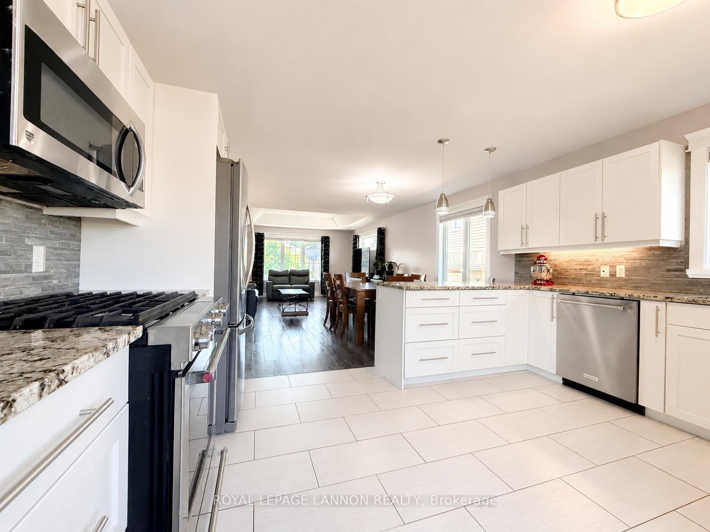 Photo 12 of 287 Cougar Crescent, Thunder Bay, Parkdale — HOMEH