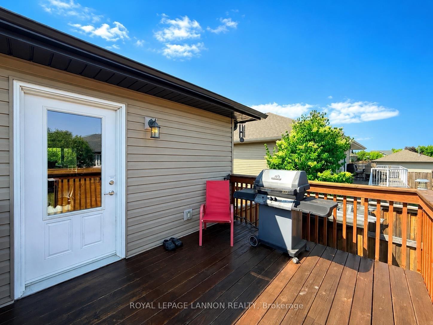 Photo 39 of 287 Cougar Crescent, Thunder Bay, Parkdale — HOMEH