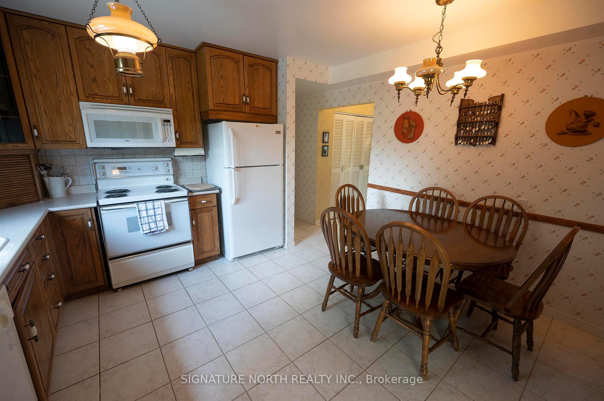 Photo 13 of 177 Whalen Street, Thunder Bay, Grandview — HOMEH