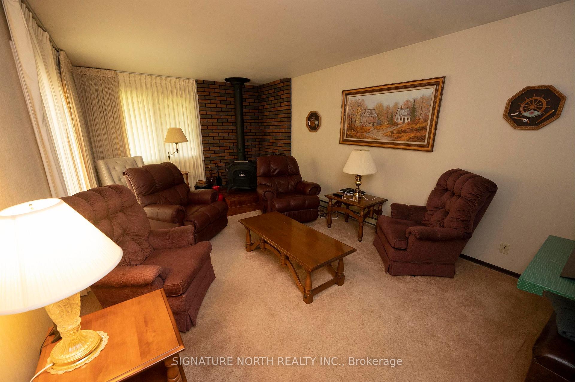 Photo 17 of 177 Whalen Street, Thunder Bay, Grandview — HOMEH