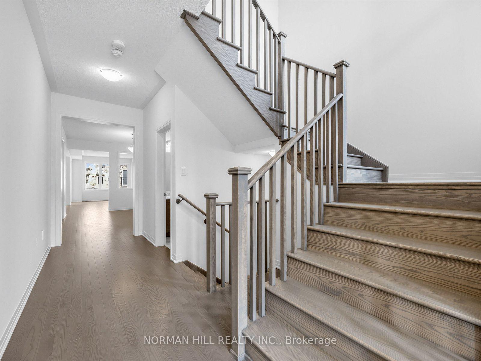 Photo 6 of 36 Guildhouse Drive, Brampton, Northwest Brampton — HOMEH