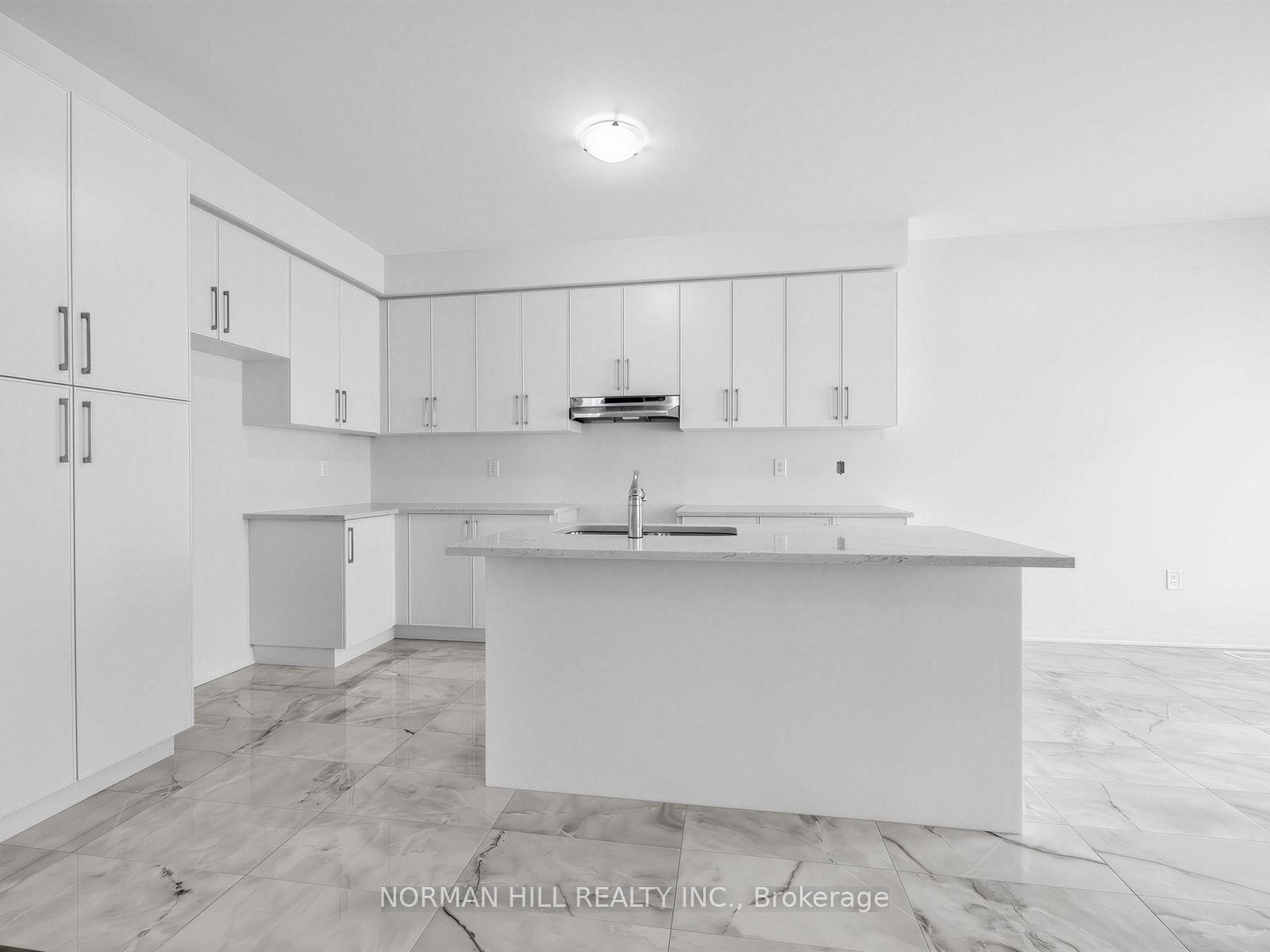 Photo 13 of 36 Guildhouse Drive, Brampton, Northwest Brampton — HOMEH