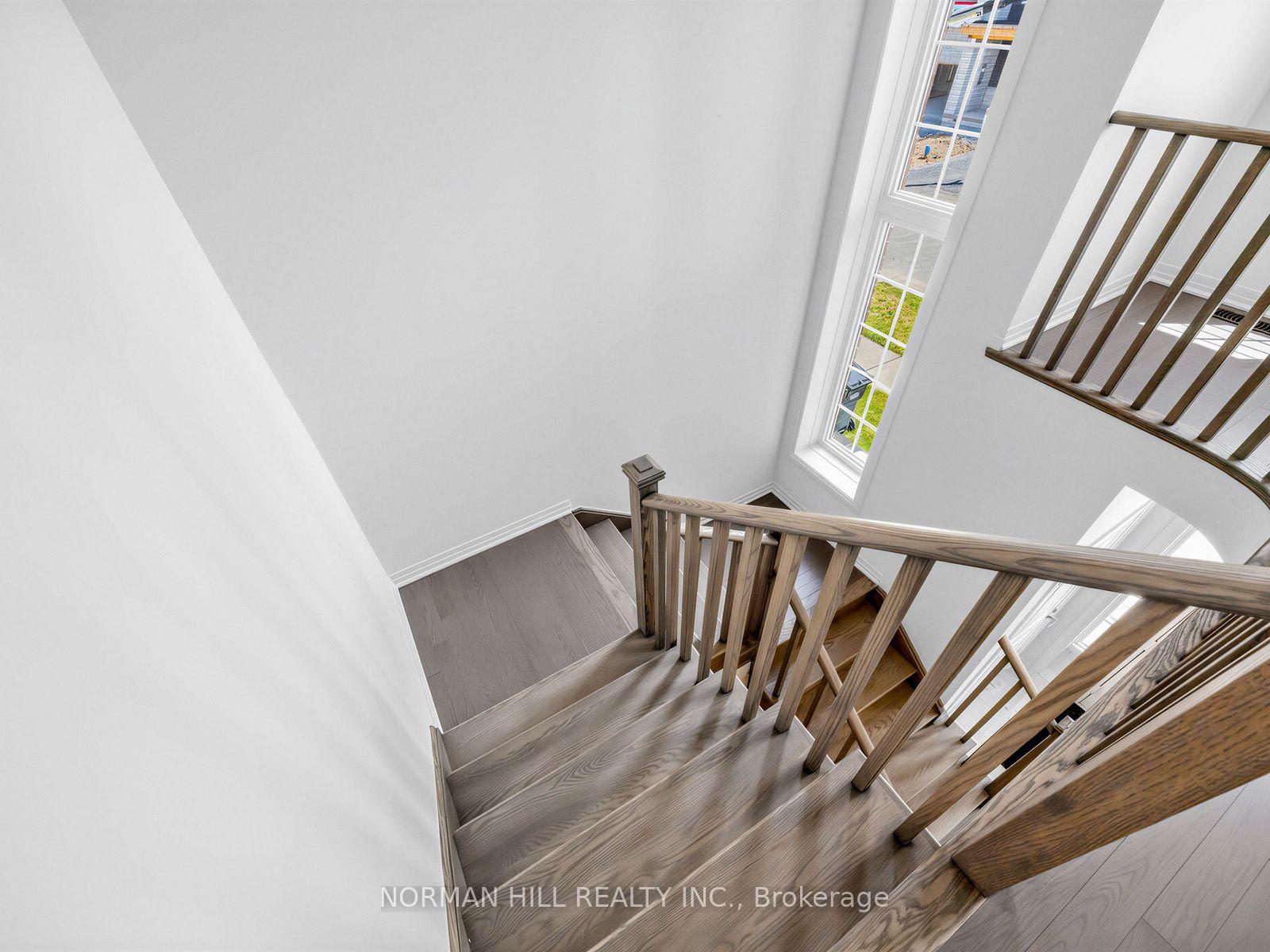 Photo 16 of 36 Guildhouse Drive, Brampton, Northwest Brampton — HOMEH