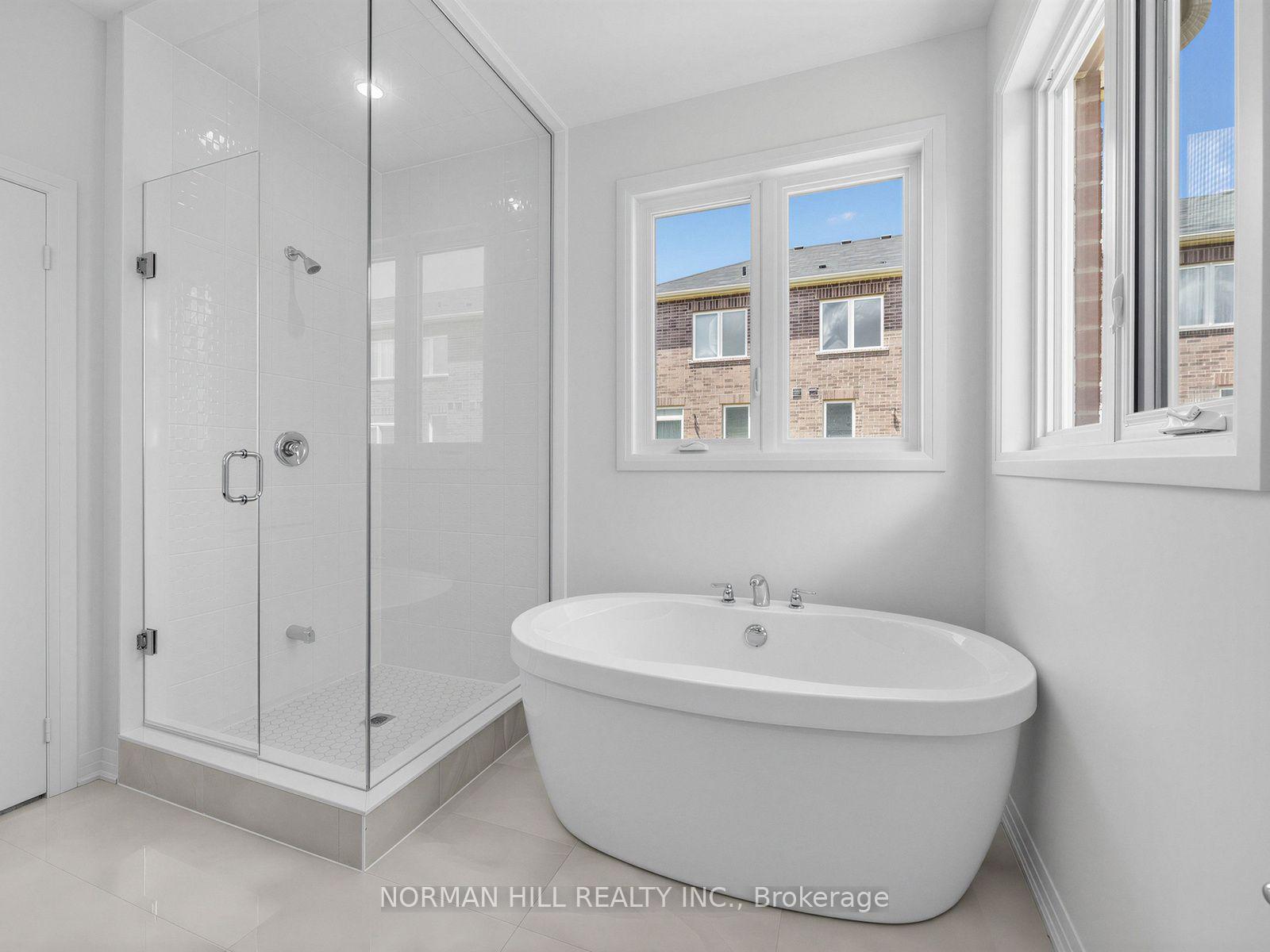 Photo 28 of 36 Guildhouse Drive, Brampton, Northwest Brampton — HOMEH