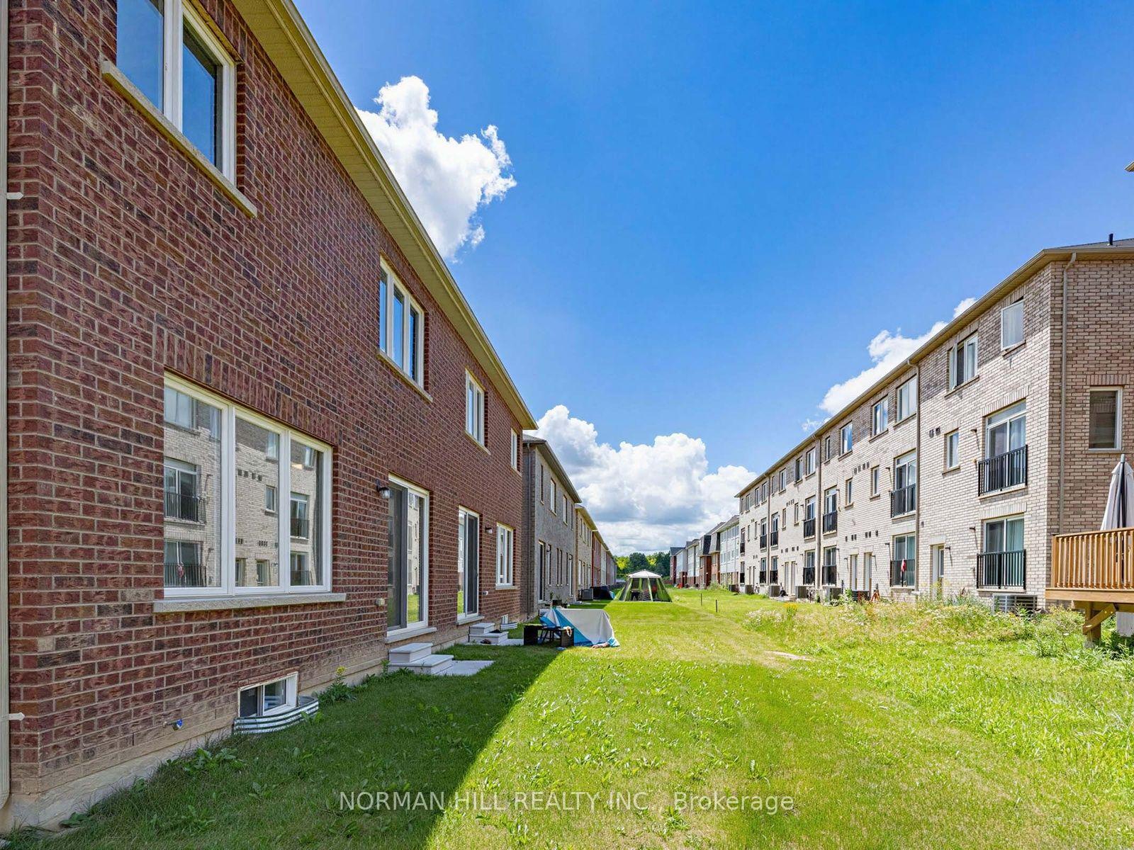 Photo 34 of 36 Guildhouse Drive, Brampton, Northwest Brampton — HOMEH