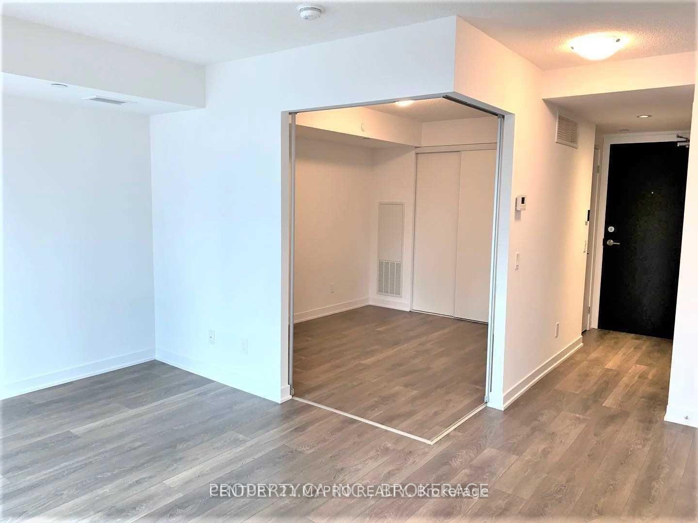 Photo 3 of Unit 816, 87 Peter Street, Toronto, Waterfront Communities — HOMEH