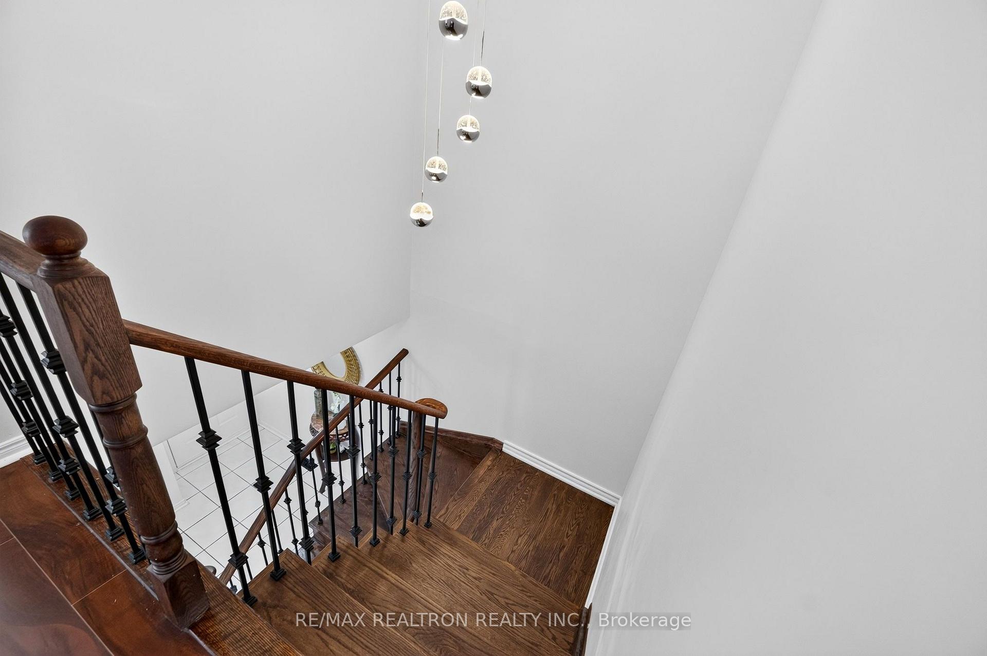 Photo 18 of 47 Kruger Road, Markham, Middlefield — HOMEH
