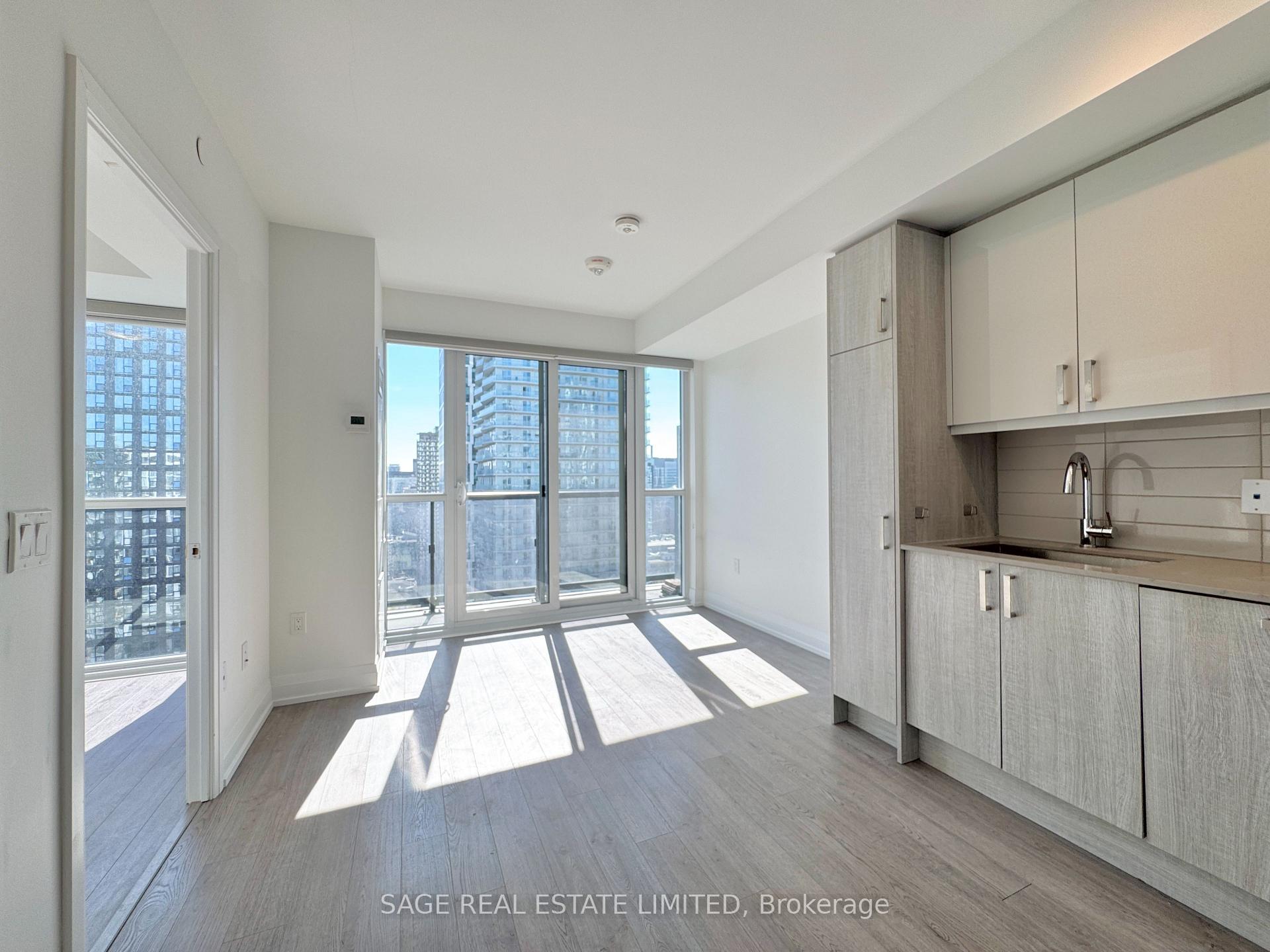 Photo 2 of Unit 3206, 77 Mutual Street, Toronto, Church-Yonge Corridor — HOMEH