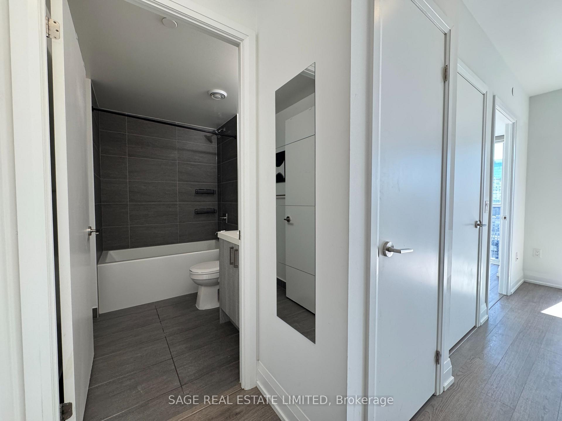 Photo 18 of Unit 3206, 77 Mutual Street, Toronto, Church-Yonge Corridor — HOMEH