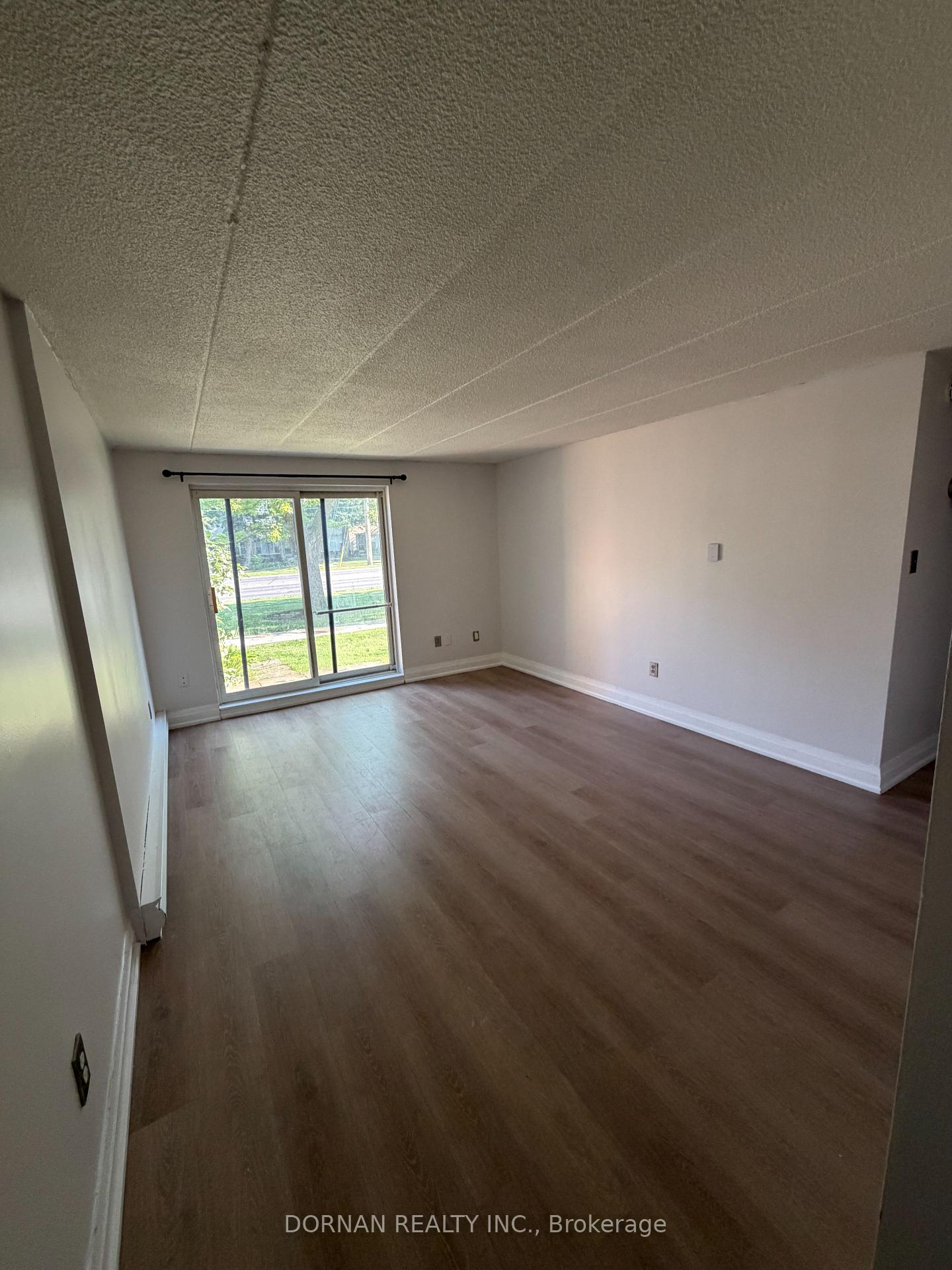 Photo 10 of Unit 86, 53 Taunton Road E, Oshawa, Centennial — HOMEH