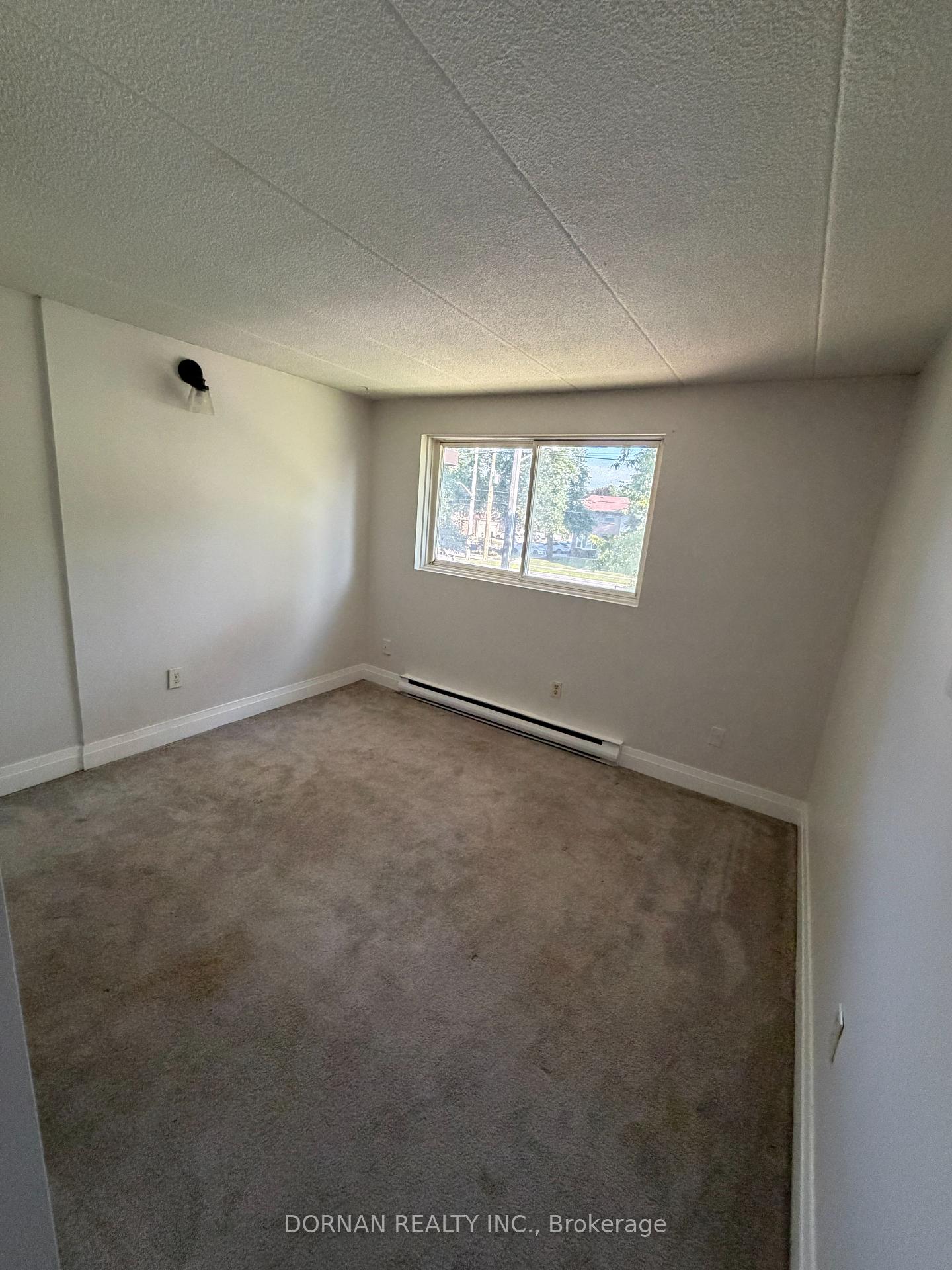 Photo 15 of Unit 86, 53 Taunton Road E, Oshawa, Centennial — HOMEH