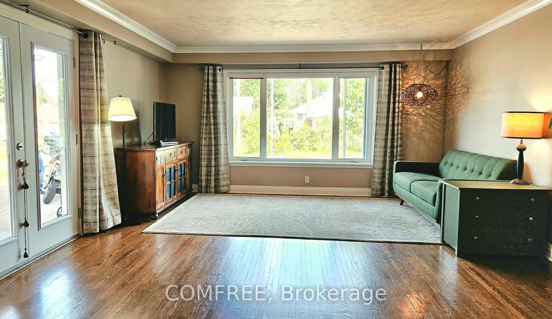 Photo 5 of 470 Fraser Street, Pembroke, Pembroke — HOMEH