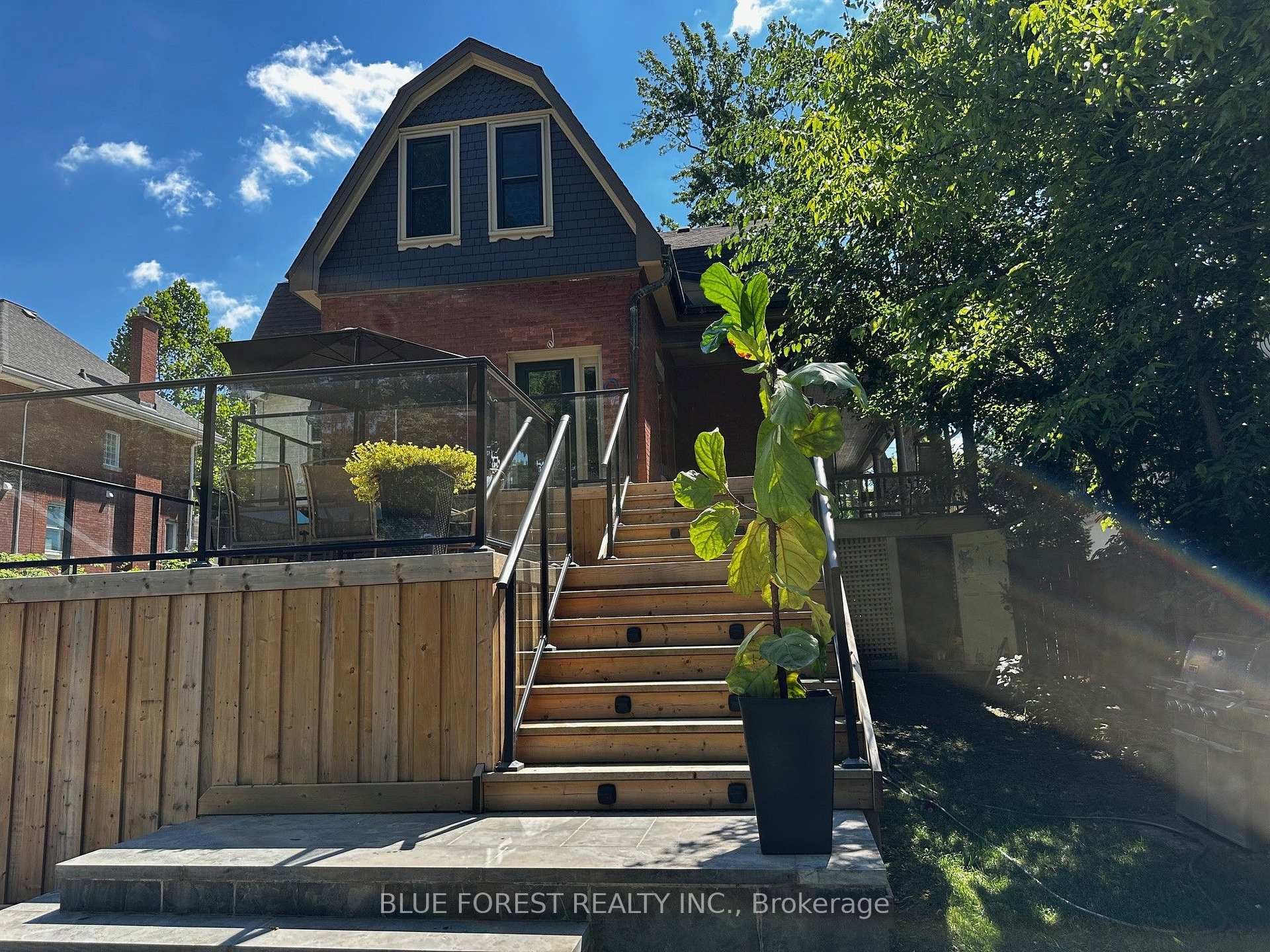 Photo 73 of 274 Huron Street, London, East B — HOMEH