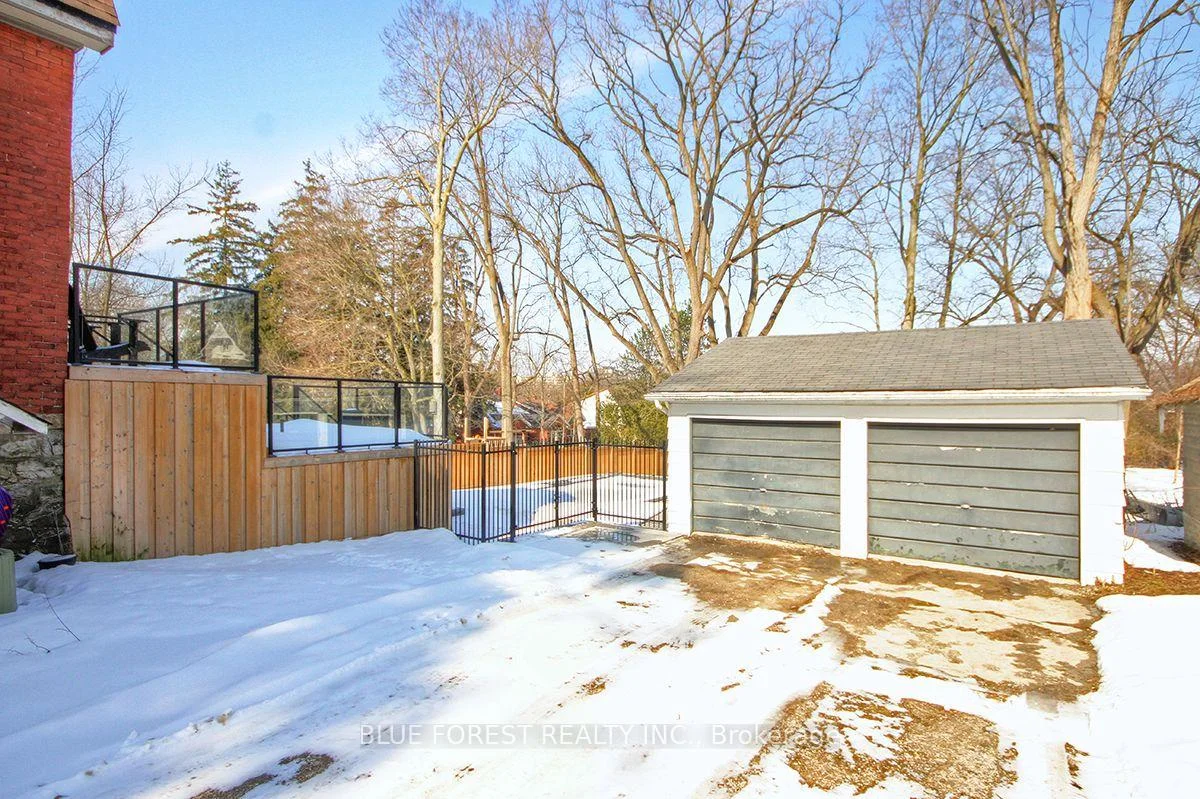 Photo 41 of 274 Huron Street, London, East B — HOMEH