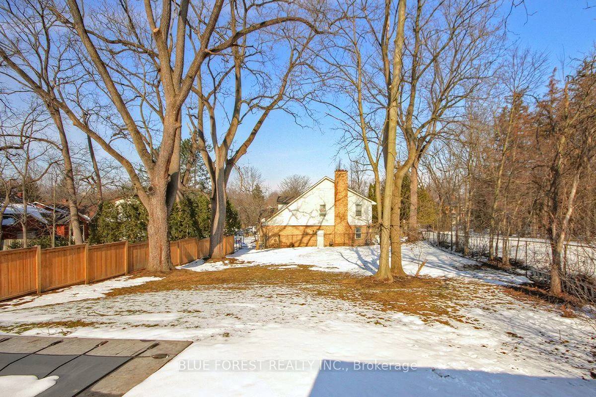 Photo 42 of 274 Huron Street, London, East B — HOMEH