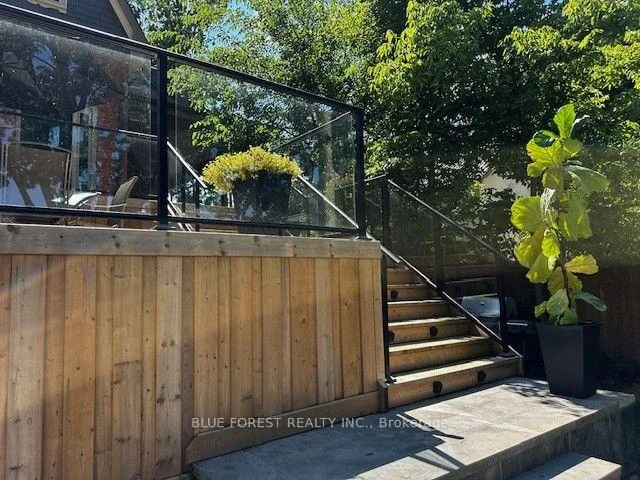 Photo 54 of 274 Huron Street, London, East B — HOMEH