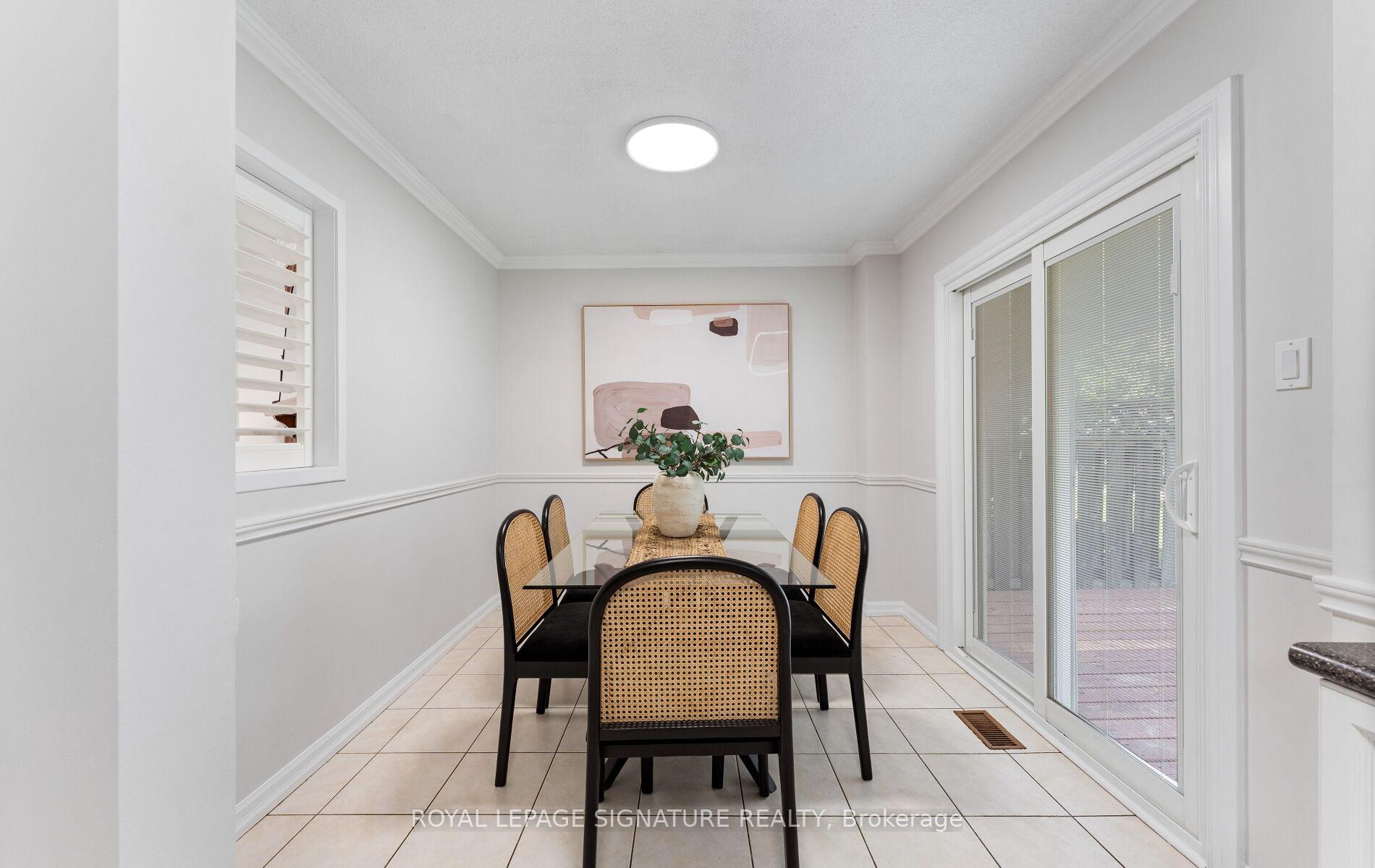 Photo 13 of 48 Steven Court, Brampton, Heart Lake West — HOMEH