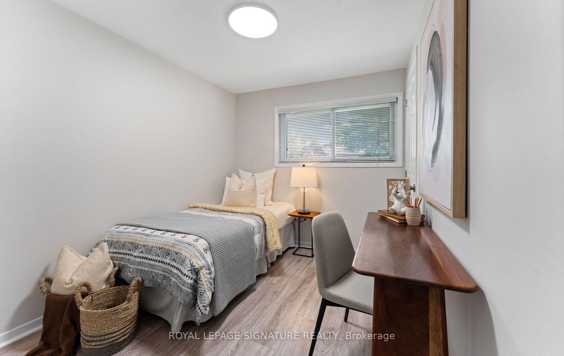 Photo 19 of 48 Steven Court, Brampton, Heart Lake West — HOMEH