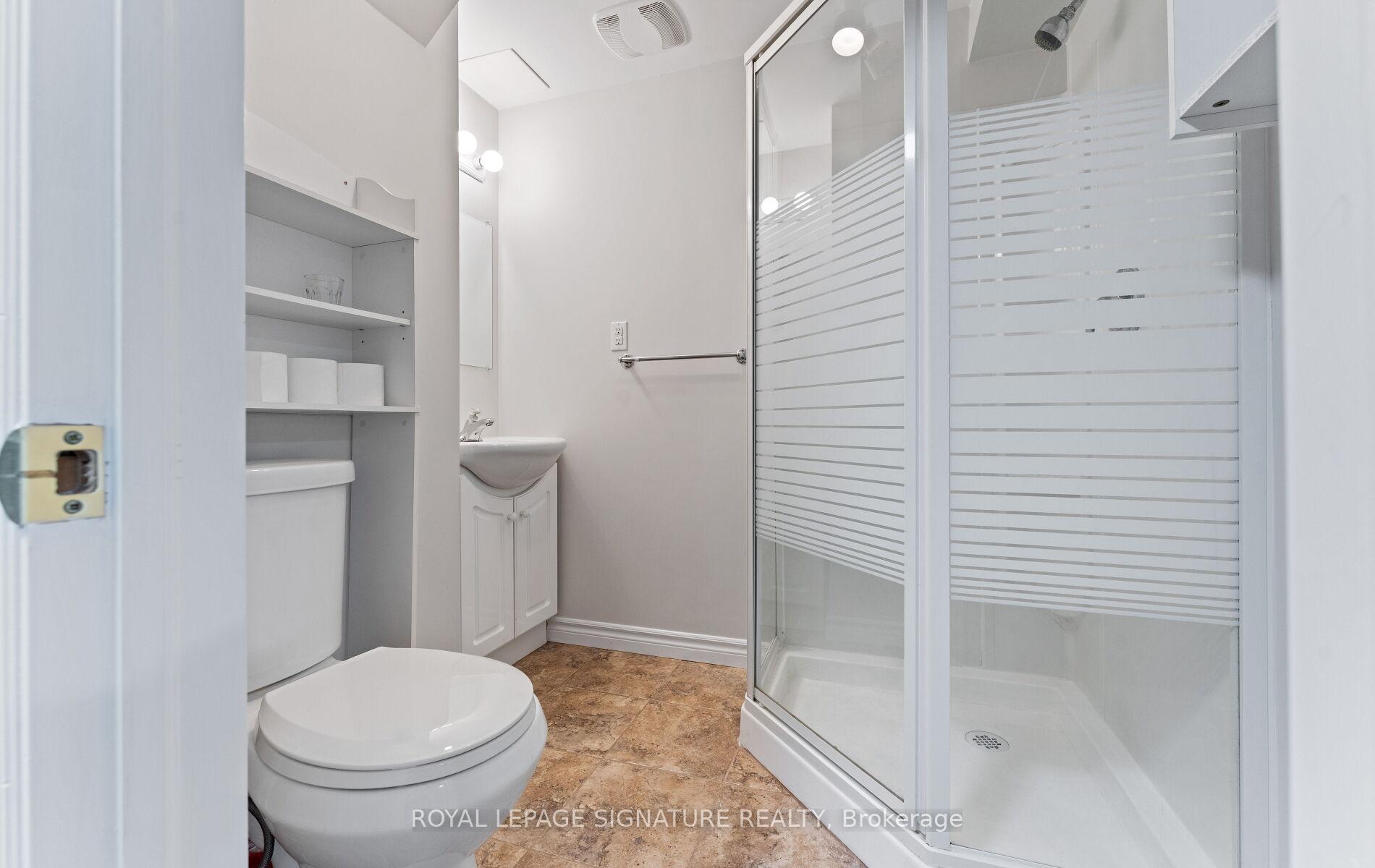 Photo 32 of 48 Steven Court, Brampton, Heart Lake West — HOMEH