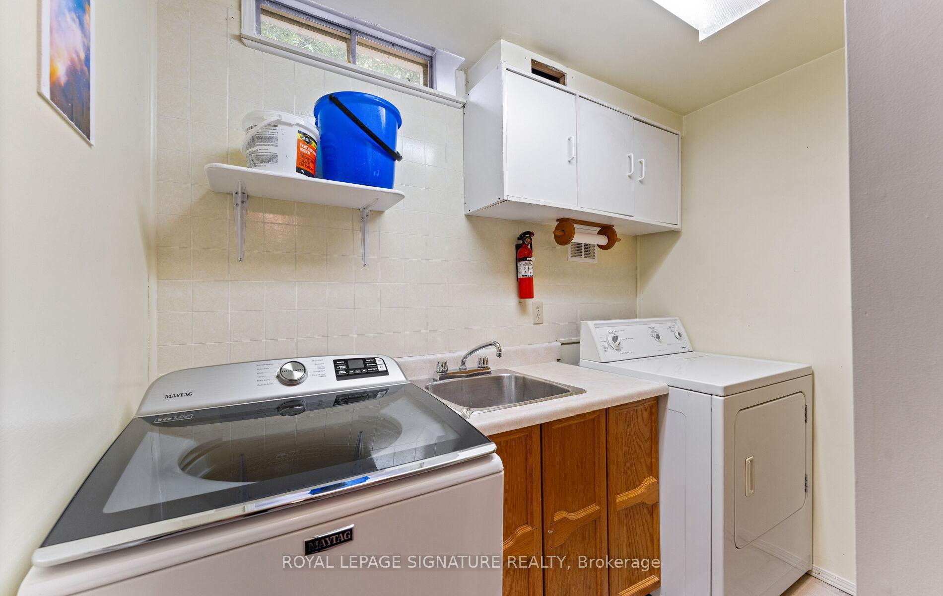 Photo 35 of 48 Steven Court, Brampton, Heart Lake West — HOMEH