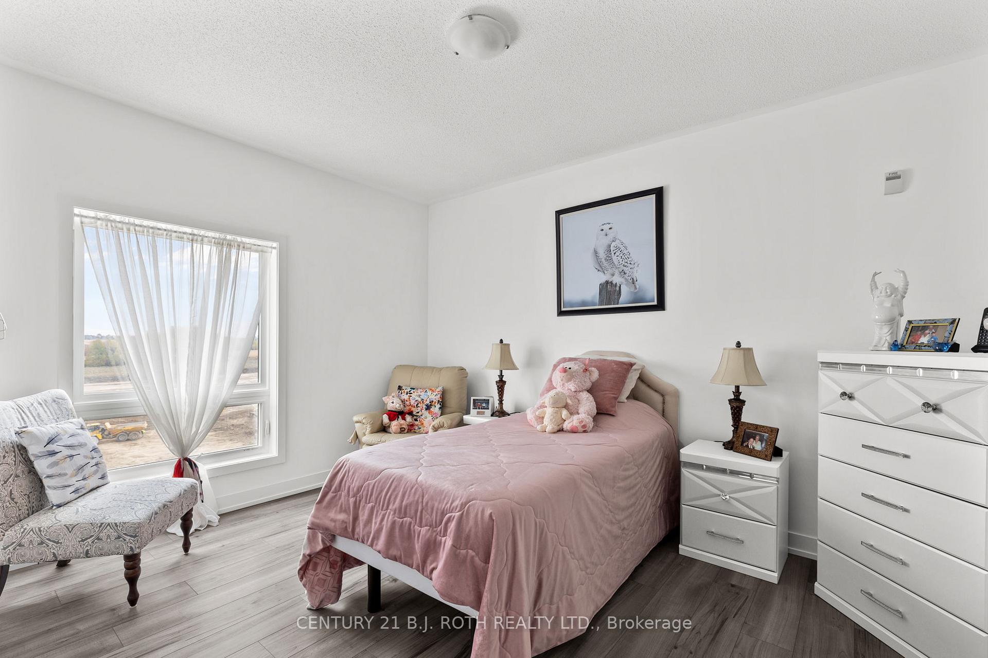 Photo 17 of Unit 611, 10 Culinary Lane, Barrie, Painswick South — HOMEH