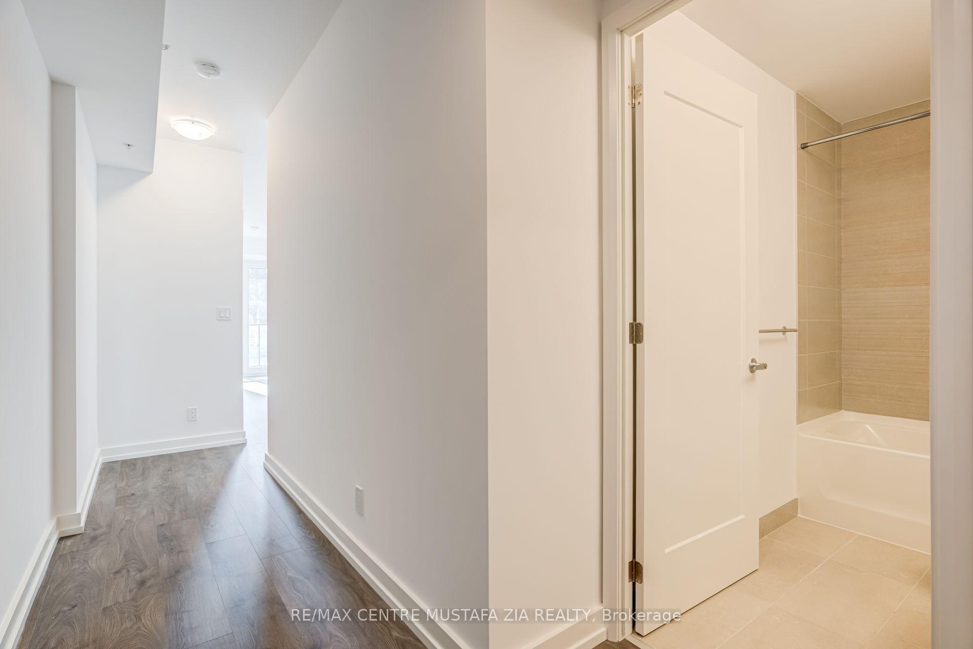 Photo 9 of Unit 1123, 75 James Street S, Hamilton, Corktown — HOMEH